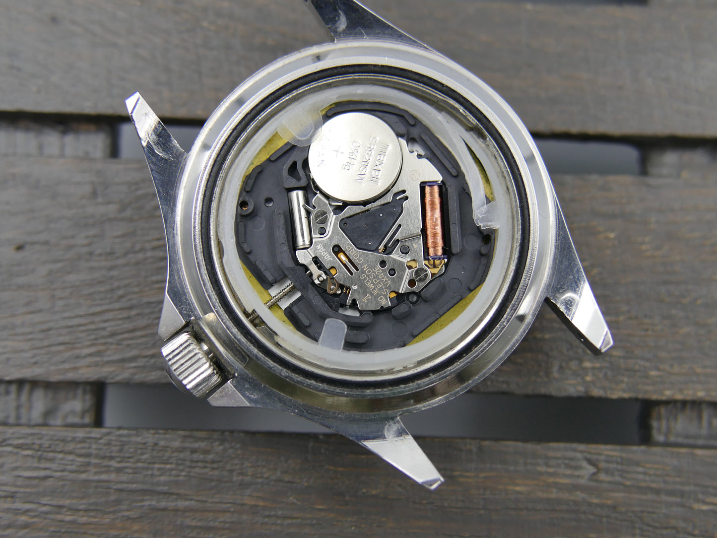 70s vintage watch mens diver plongee Yema Superman 990 feet quartz ref T9.001.6
