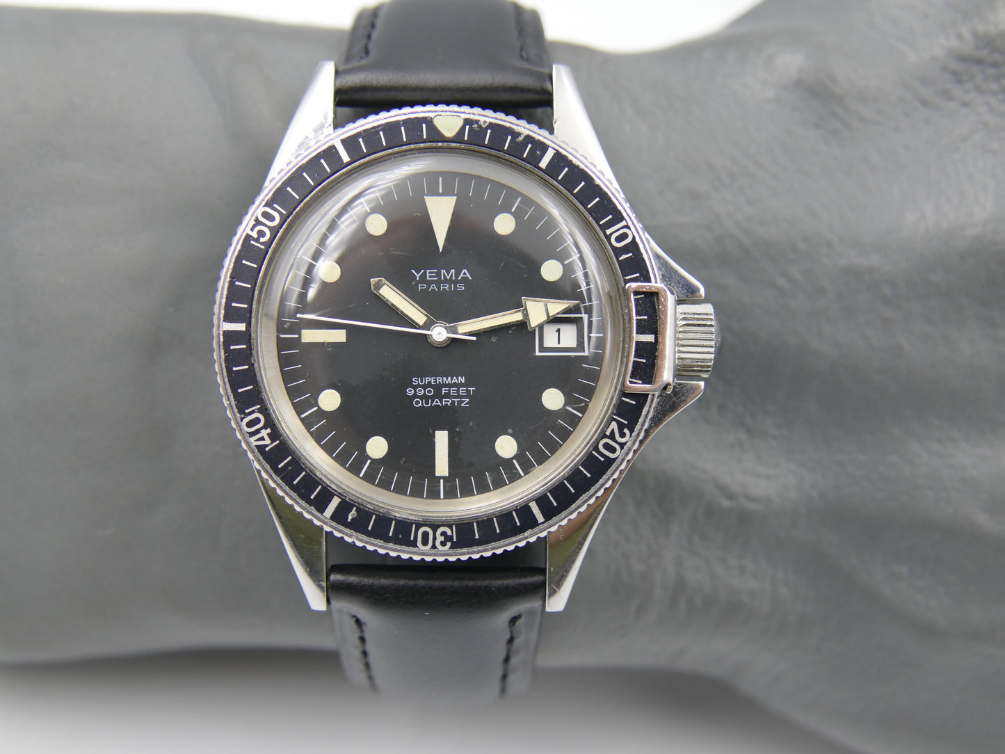 70s vintage watch mens diver plongee Yema Superman 990 feet quartz ref T9.001.6