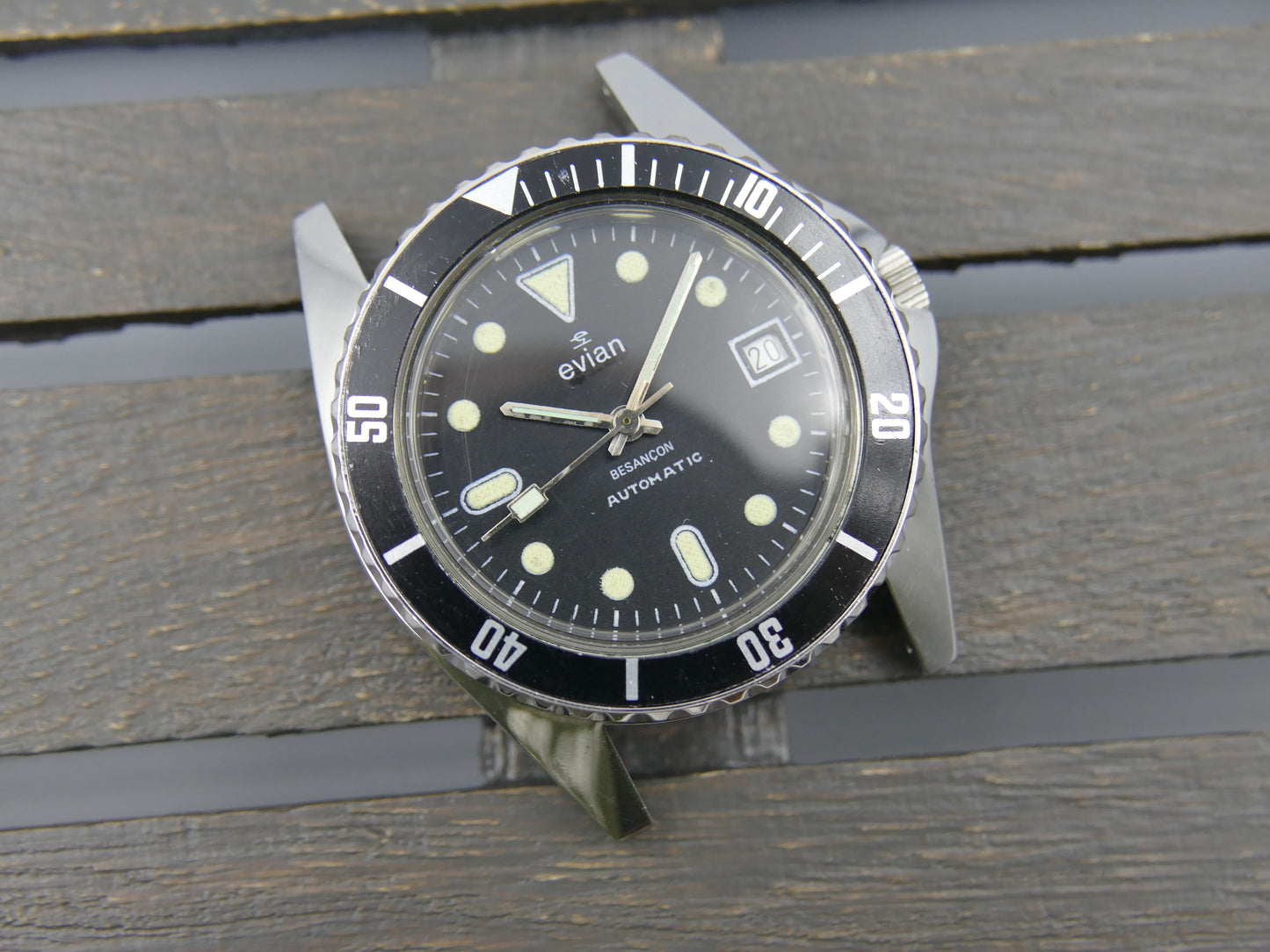80s vintage watch mens diver plongee Evian Besançon automatic FE 5611 NOS serviced