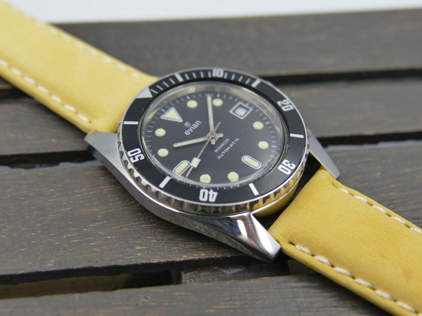 80s vintage watch mens diver plongee Evian Besançon automatic FE 5611 NOS serviced