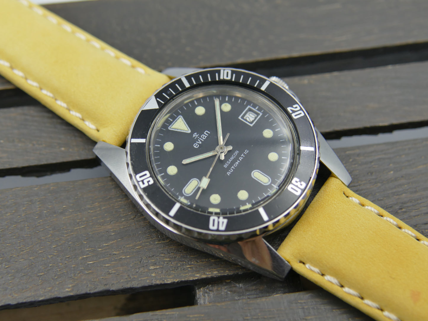80s vintage watch mens diver plongee Evian Besançon automatic FE 5611 NOS serviced