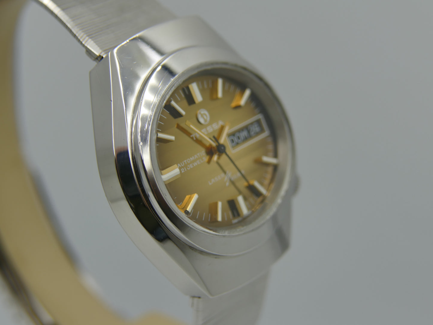70s vintage watch mens Tressa Laser Beam automatic AS 2066 SS tiger serviced