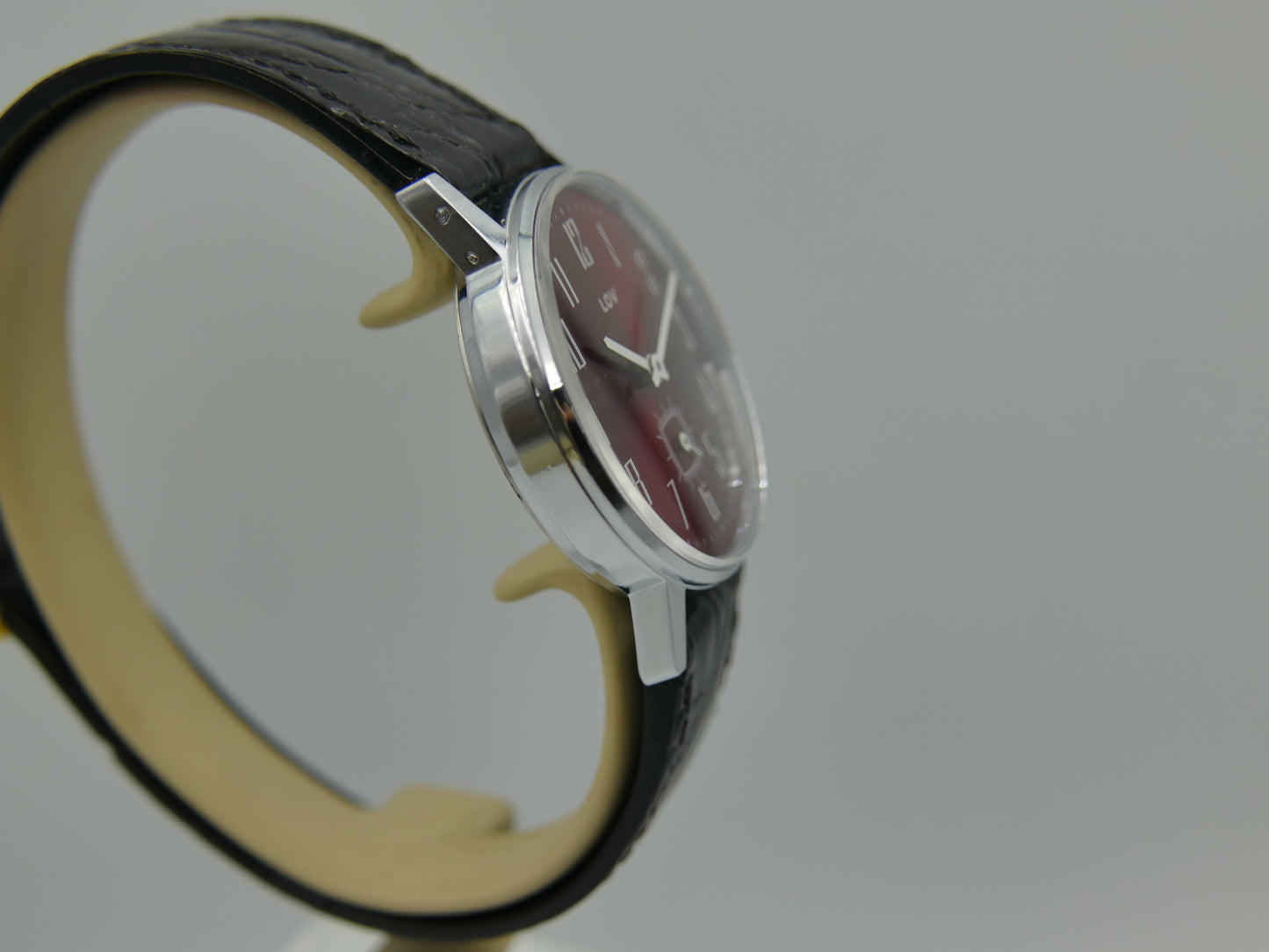 70s vintage watch mens LUV red burgundy dial hand wind Cupillard 233-68 NOS W/box