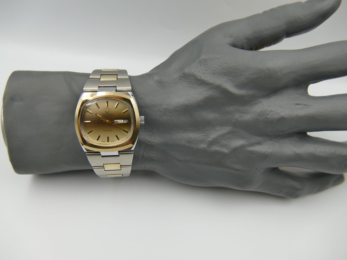 70s Vintage watch mens NOS Venus TV ref 97.58.12 automatic eta 2789 -1