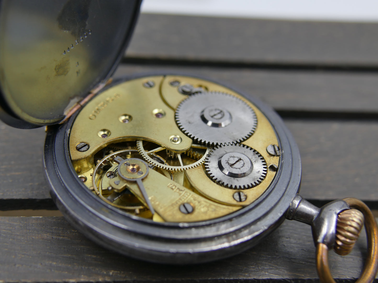 10s vintage gousset pocket watch Omega 19’’’ NN L7-16p manual wind metal gun case