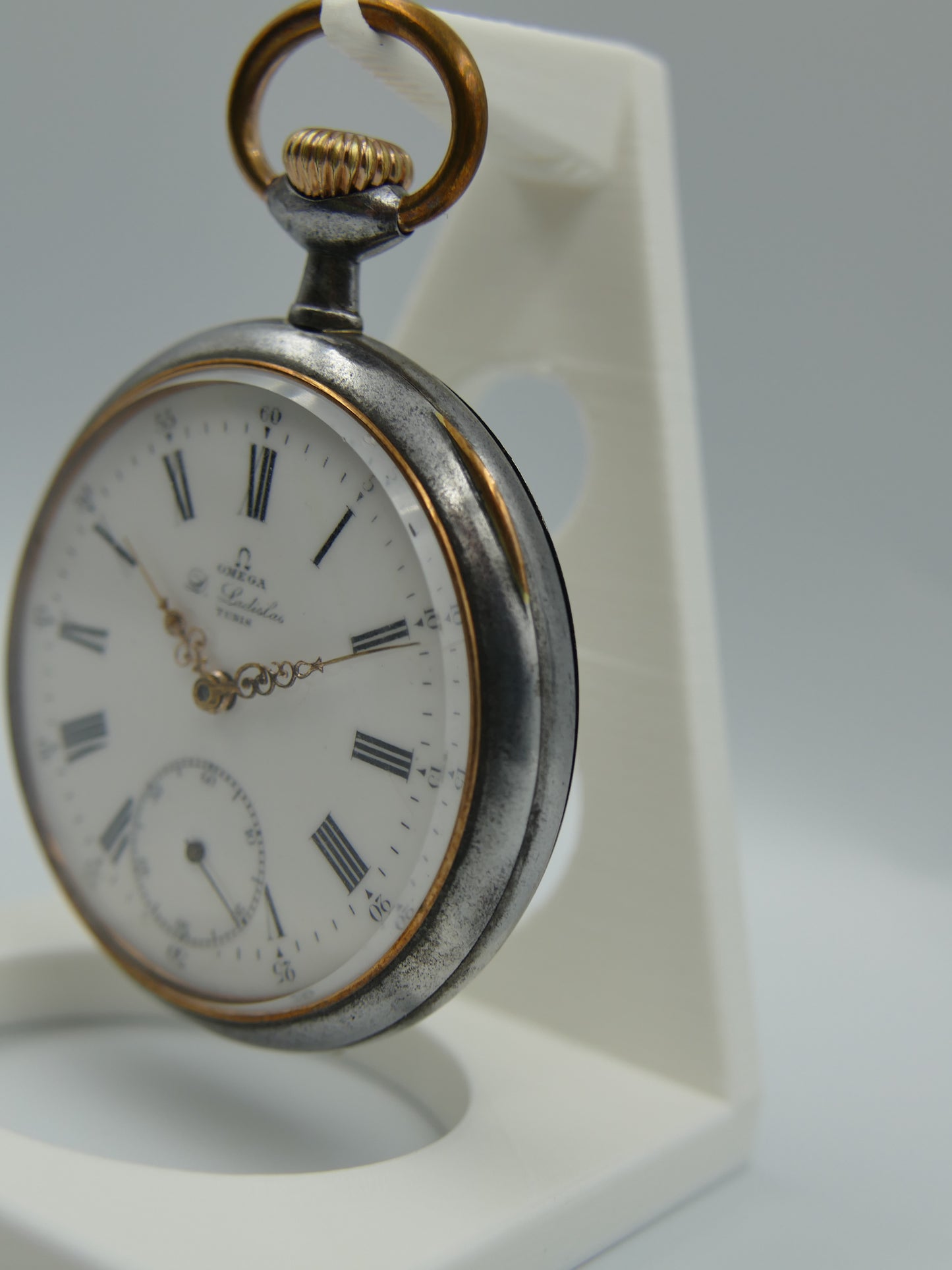 10s vintage gousset pocket watch Omega 19’’’ NN L7-16p manual wind metal gun case
