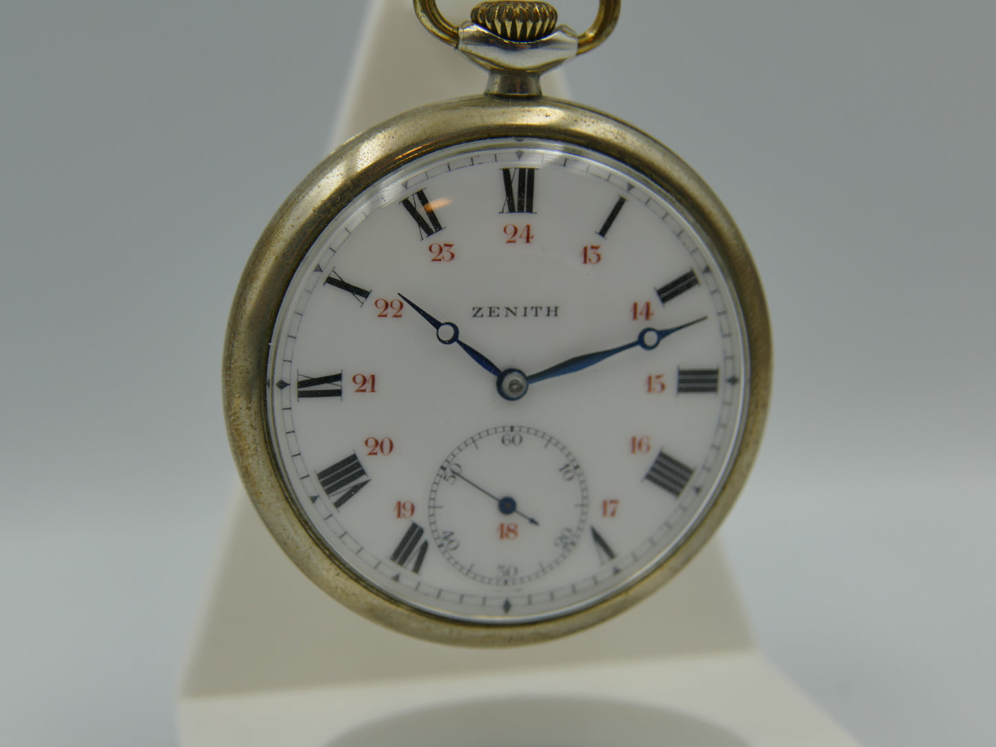 10s vintage gousset pocket watch Zenith hand wind grand prix