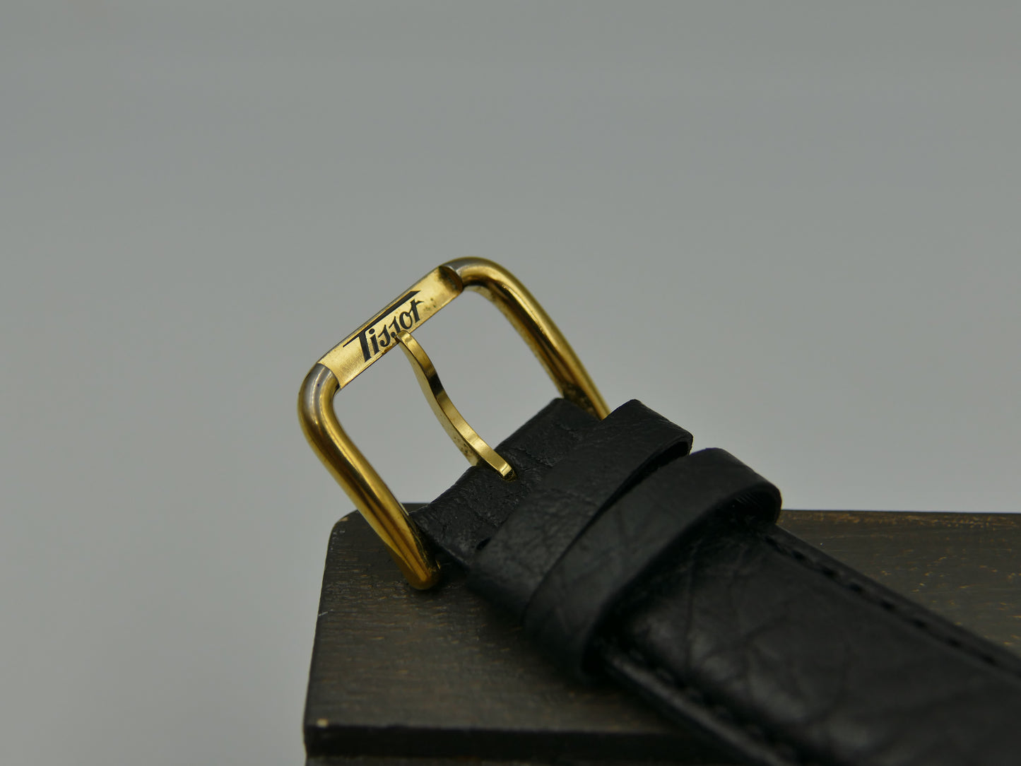 80s Vintage watch mens art deco CH TISSOT FILS LOCLE “BANANA” Champagne Dial