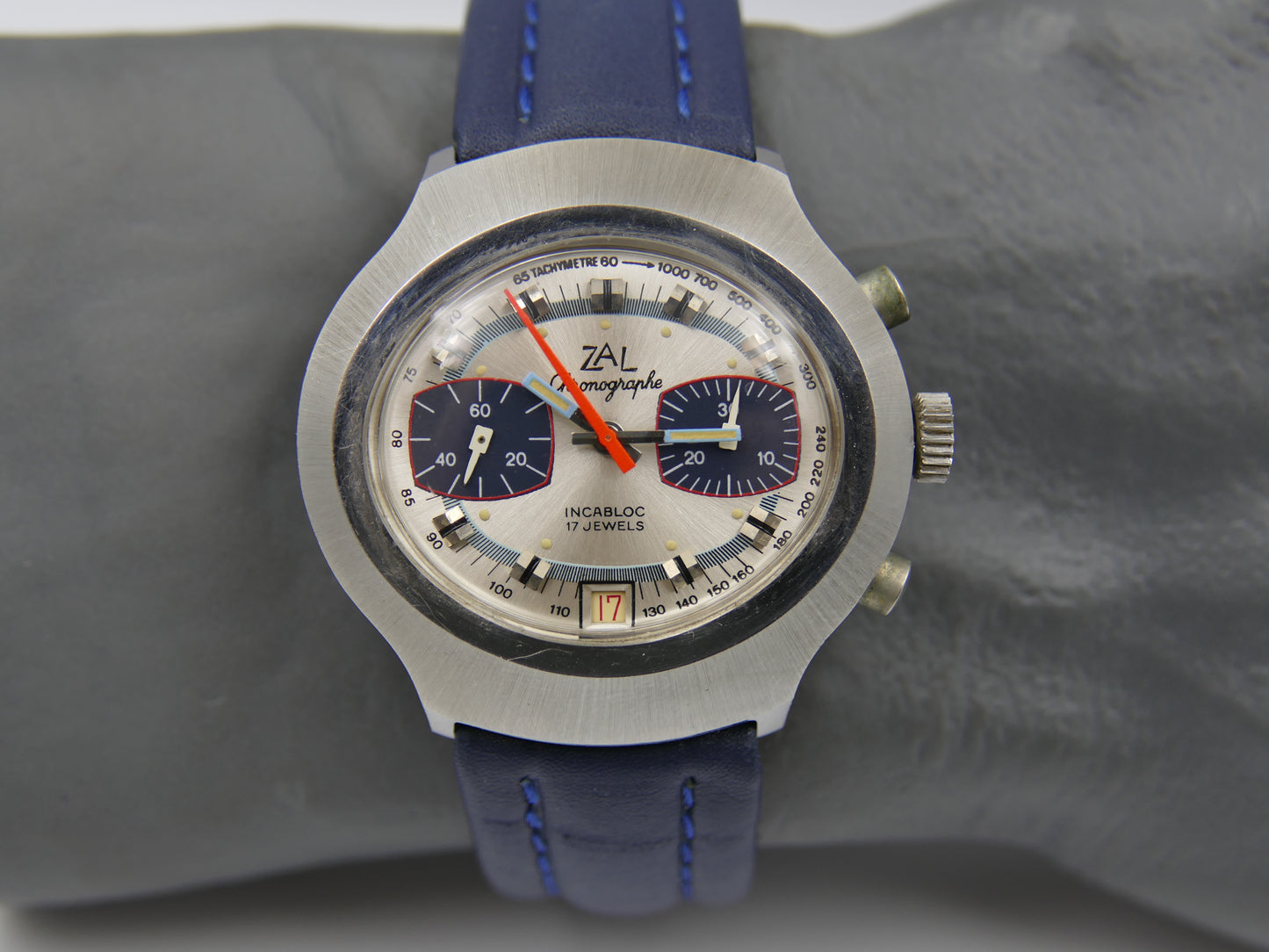 70s vintage watch mens ZAL chronograph valjoux 7734 panda