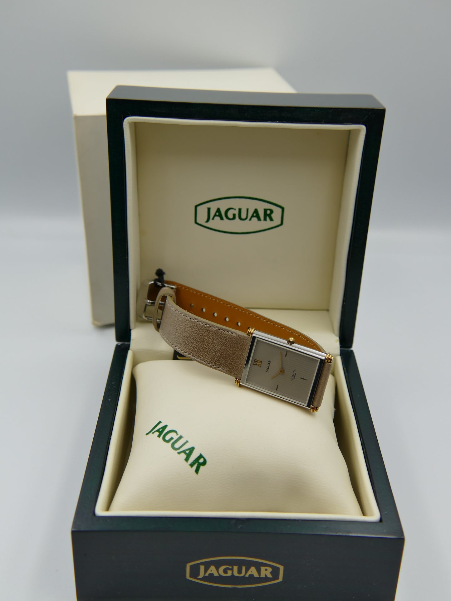 Vintage watch mens tank style Jaguar PUW 9100 NOS w/box