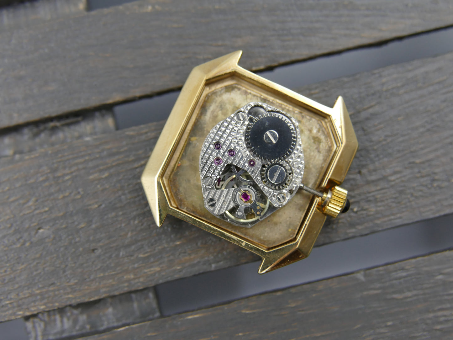 70s Vintage watch swiss Nyon Luxe (Ceinture) hand wind ST 69N marble brown NOS