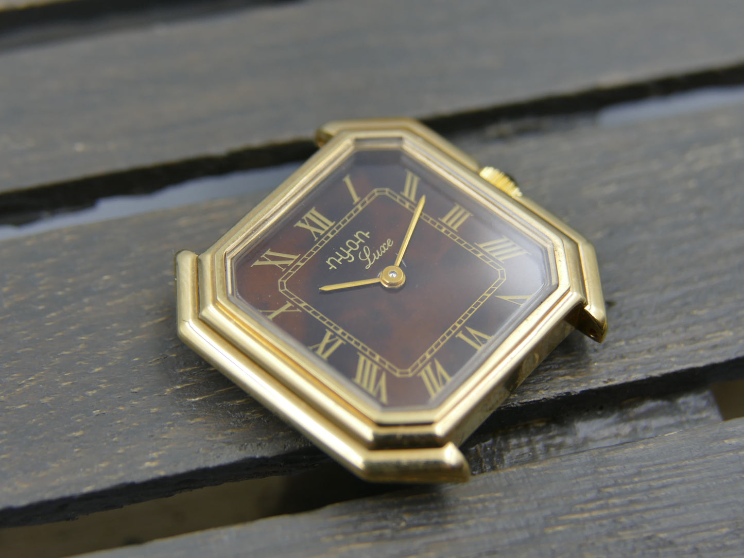 70s Vintage watch swiss Nyon Luxe (Ceinture) hand wind ST 69N marble brown NOS