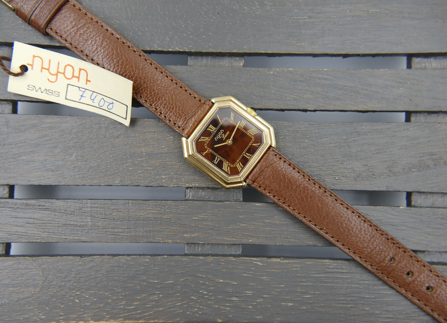 70s Vintage watch swiss Nyon Luxe (Ceinture) hand wind ST 69N marble brown NOS