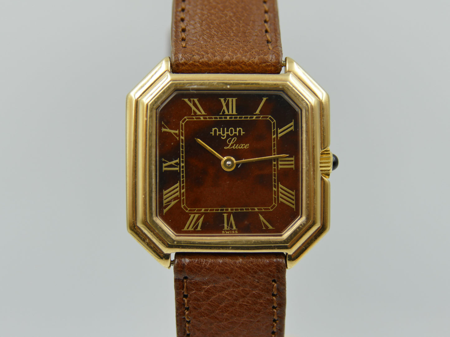 70s Vintage watch swiss Nyon Luxe (Ceinture) hand wind ST 69N marble brown NOS