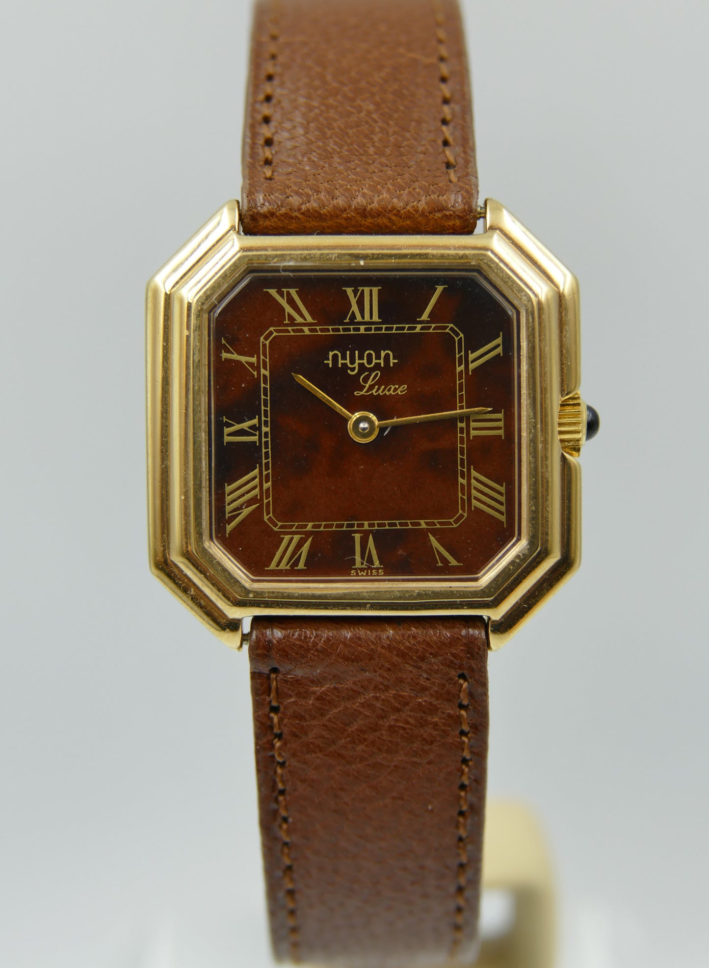 70s Vintage watch swiss Nyon Luxe (Ceinture) hand wind ST 69N marble brown NOS