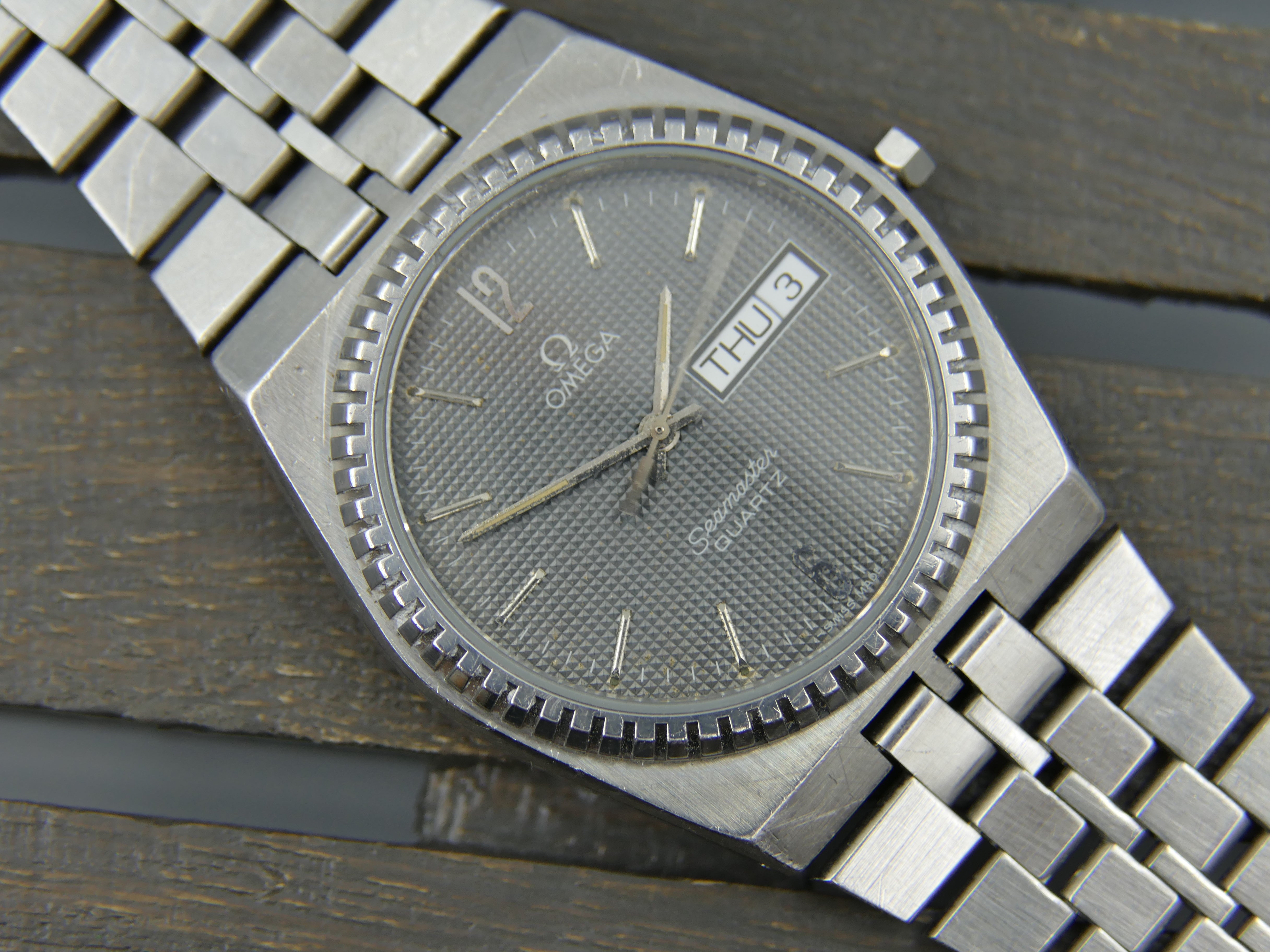 80s vintage watch mens Omega ref 196.0221 / 396.0924 Seamaster Cal