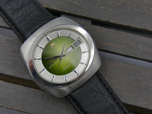 70s vintage watch NOS Enicar Sherpa 320 ref 167-10-01 automatic cal. AR 167 Steel green