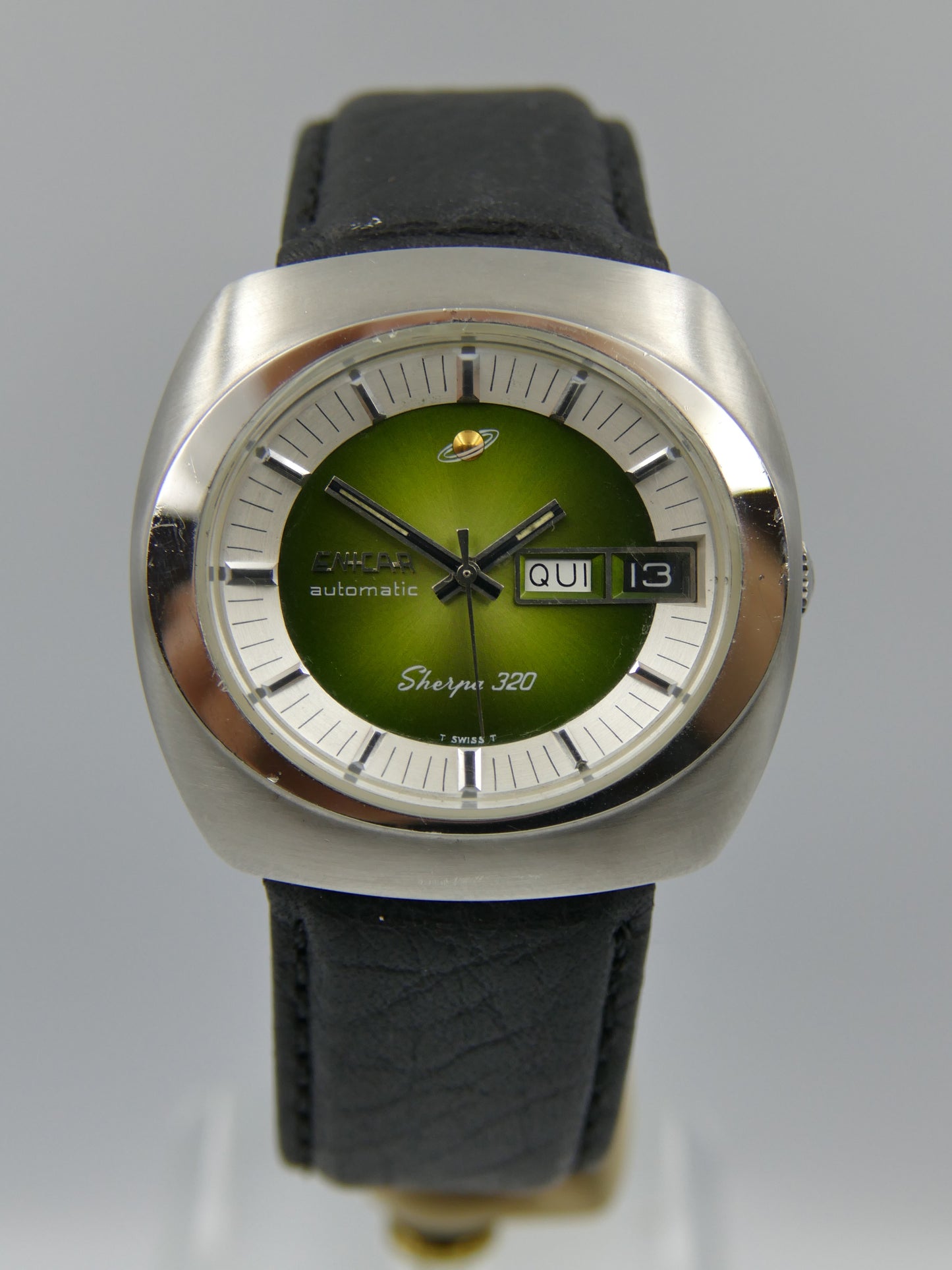 70s vintage watch NOS Enicar Sherpa 320 ref 167-10-01 automatic cal. AR 167 Steel green