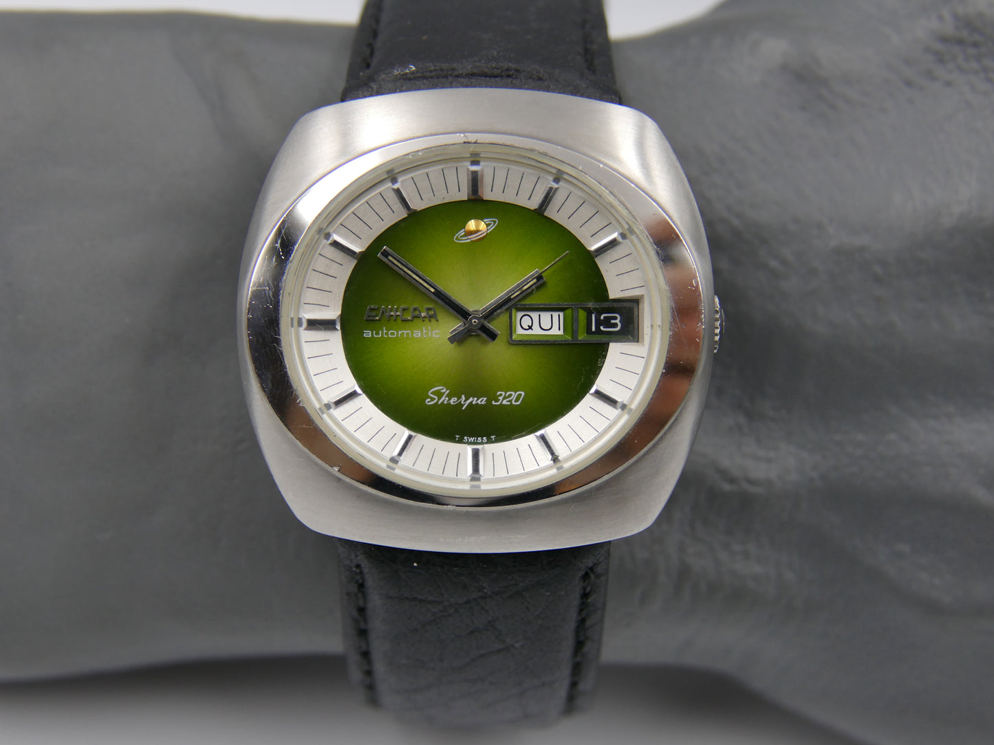 70s vintage watch NOS Enicar Sherpa 320 ref 167-10-01 automatic cal. AR 167 Steel green