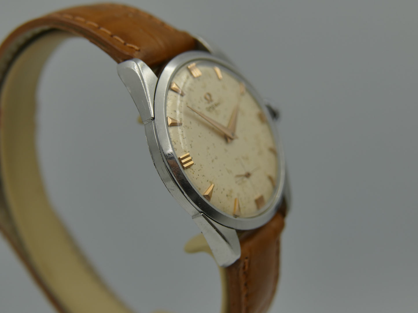 50s vintage watch mens Omega ref. 2900 -4 hand wind cal. 267 steel