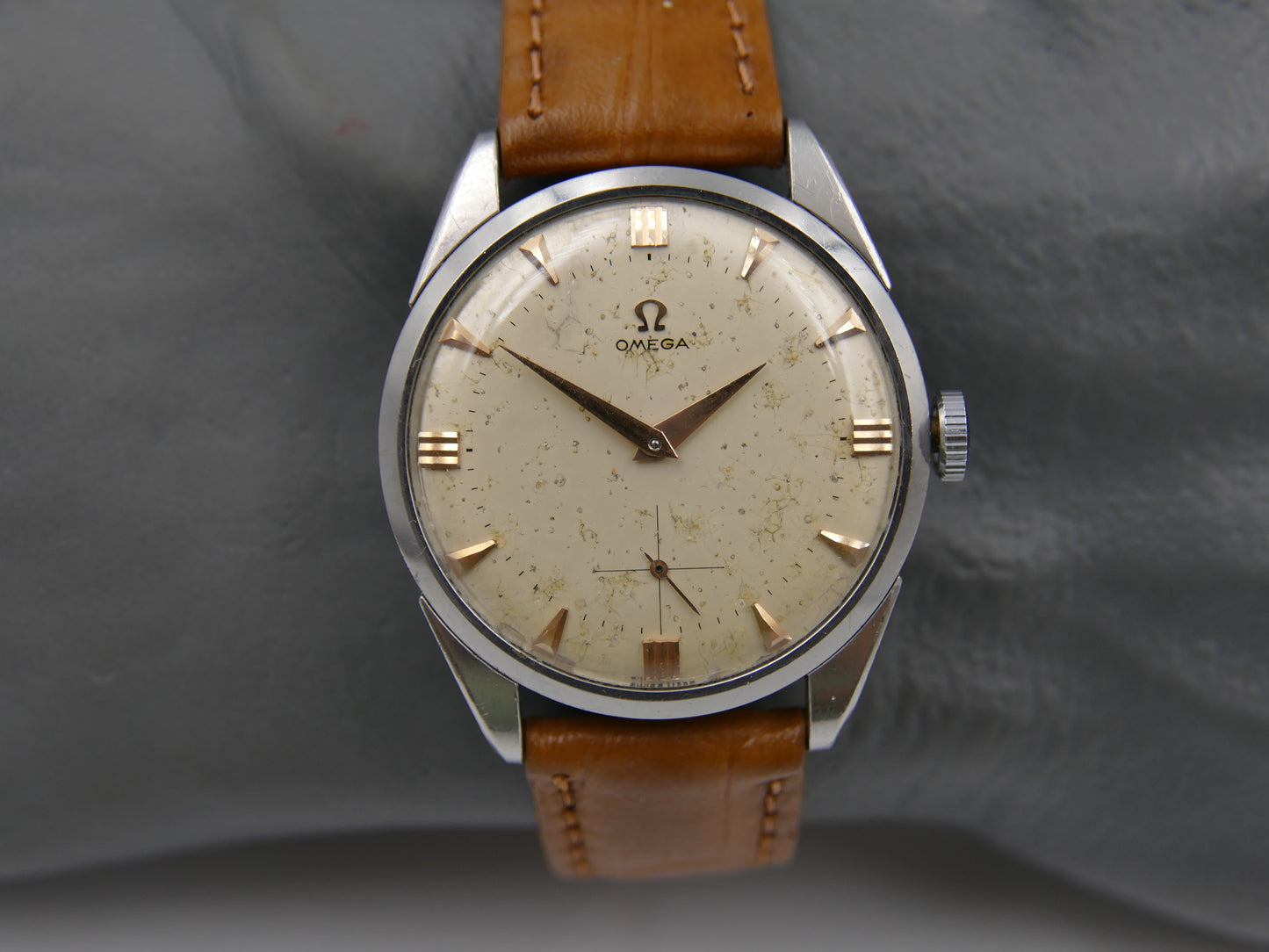 50s vintage watch mens Omega ref. 2900 -4 hand wind cal. 267 steel