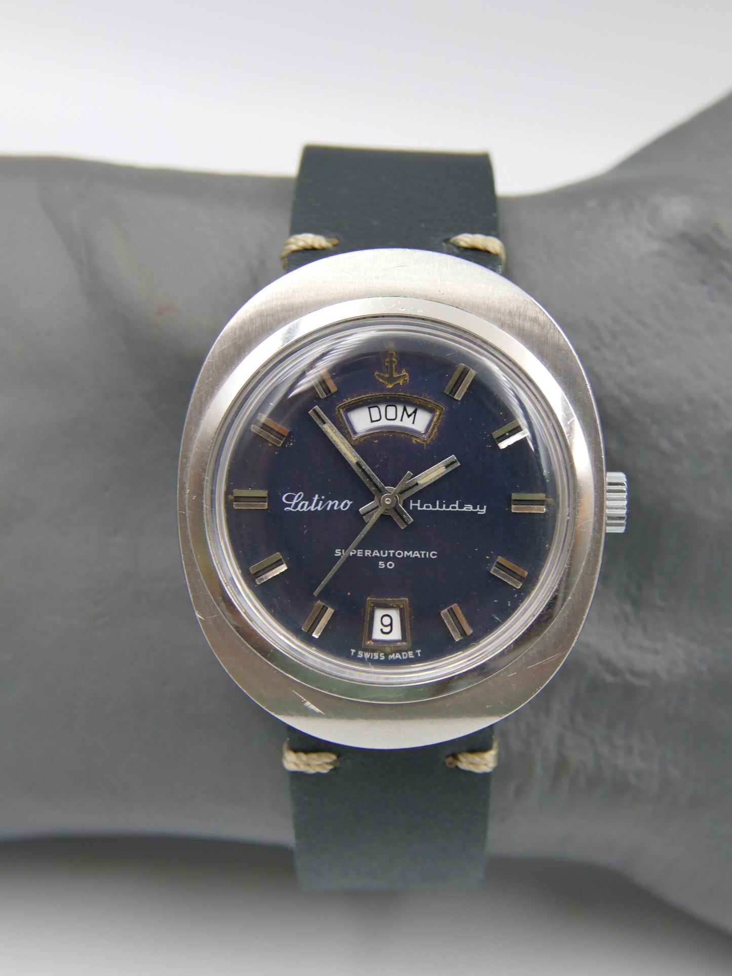 70s vintage watch mens Latino Holiday superautomatic AS1876 steel blue dial