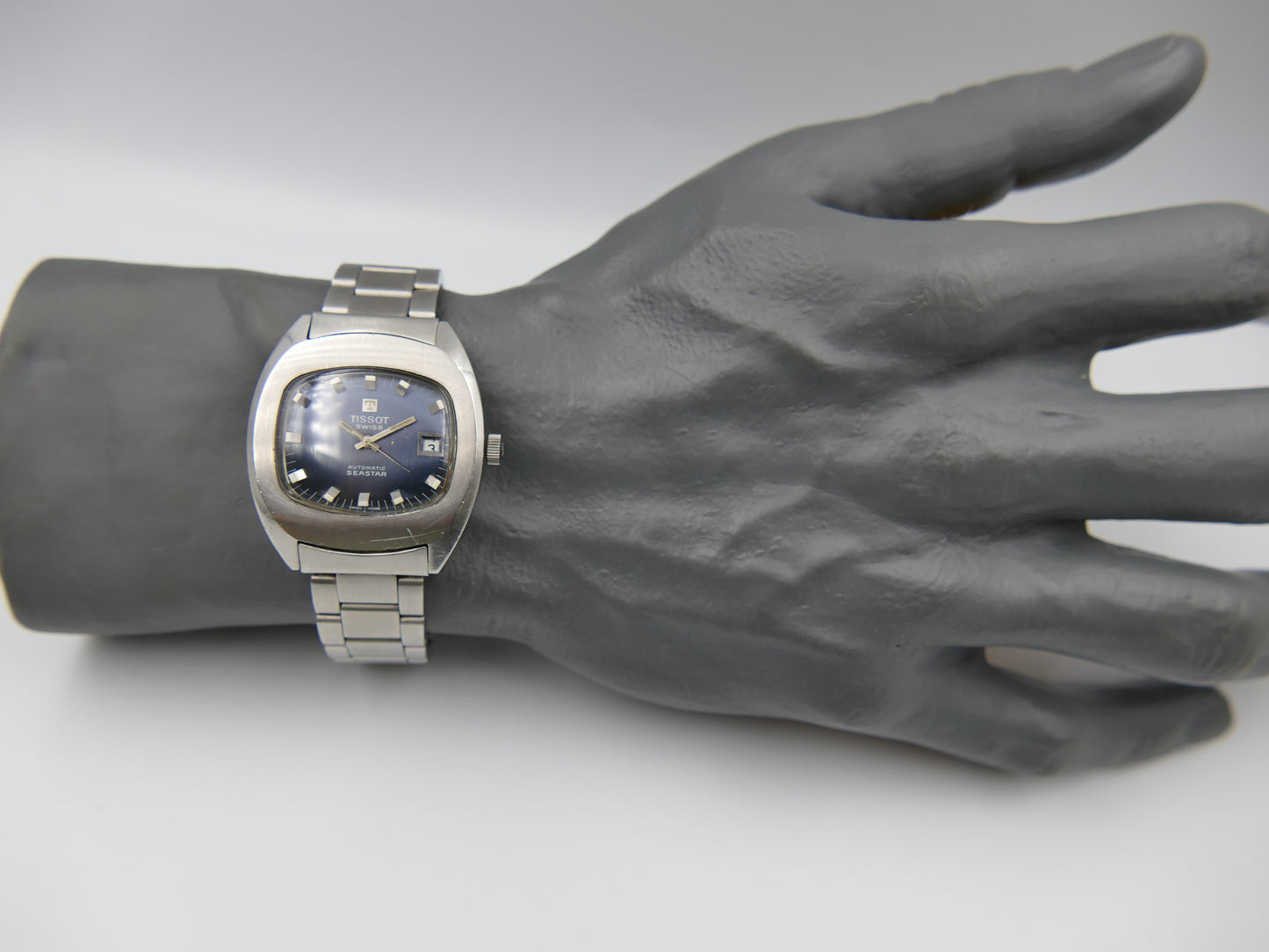 70s vintage watch mens Tissot seastar ref 44807 -2X automatic 2481 blue dial