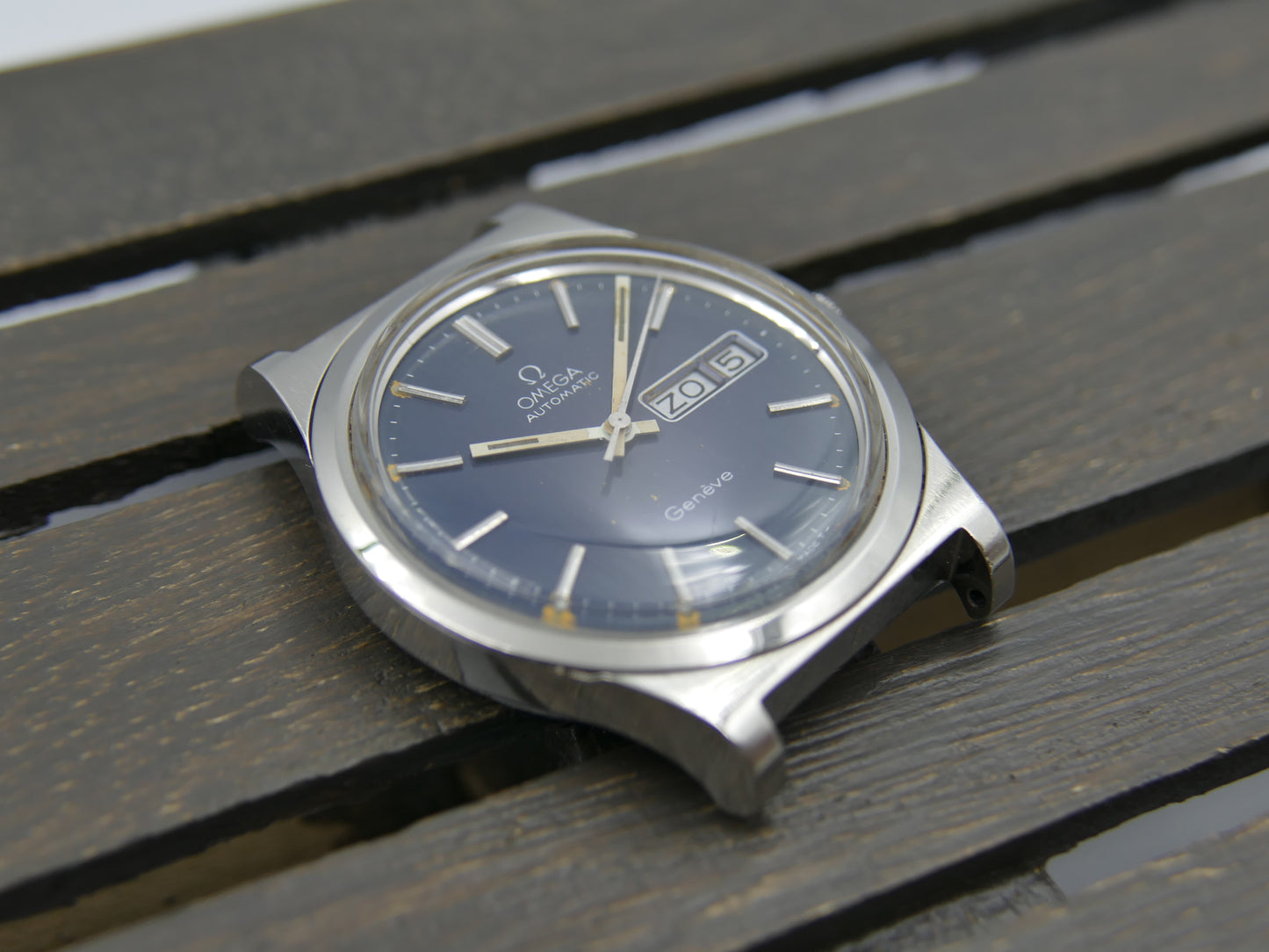 70s vintage watch mens Omega geneve ref 166.0169 automatic cal. 1022 steel 36mm blue
