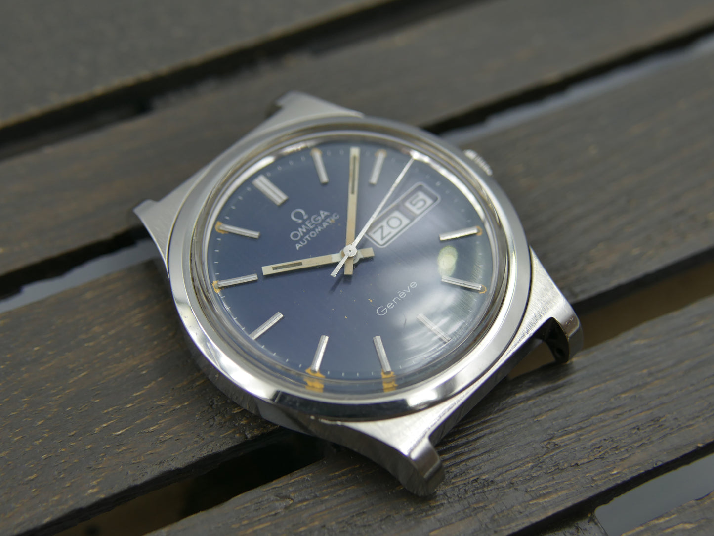 70s vintage watch mens Omega geneve ref 166.0169 automatic cal. 1022 steel 36mm blue
