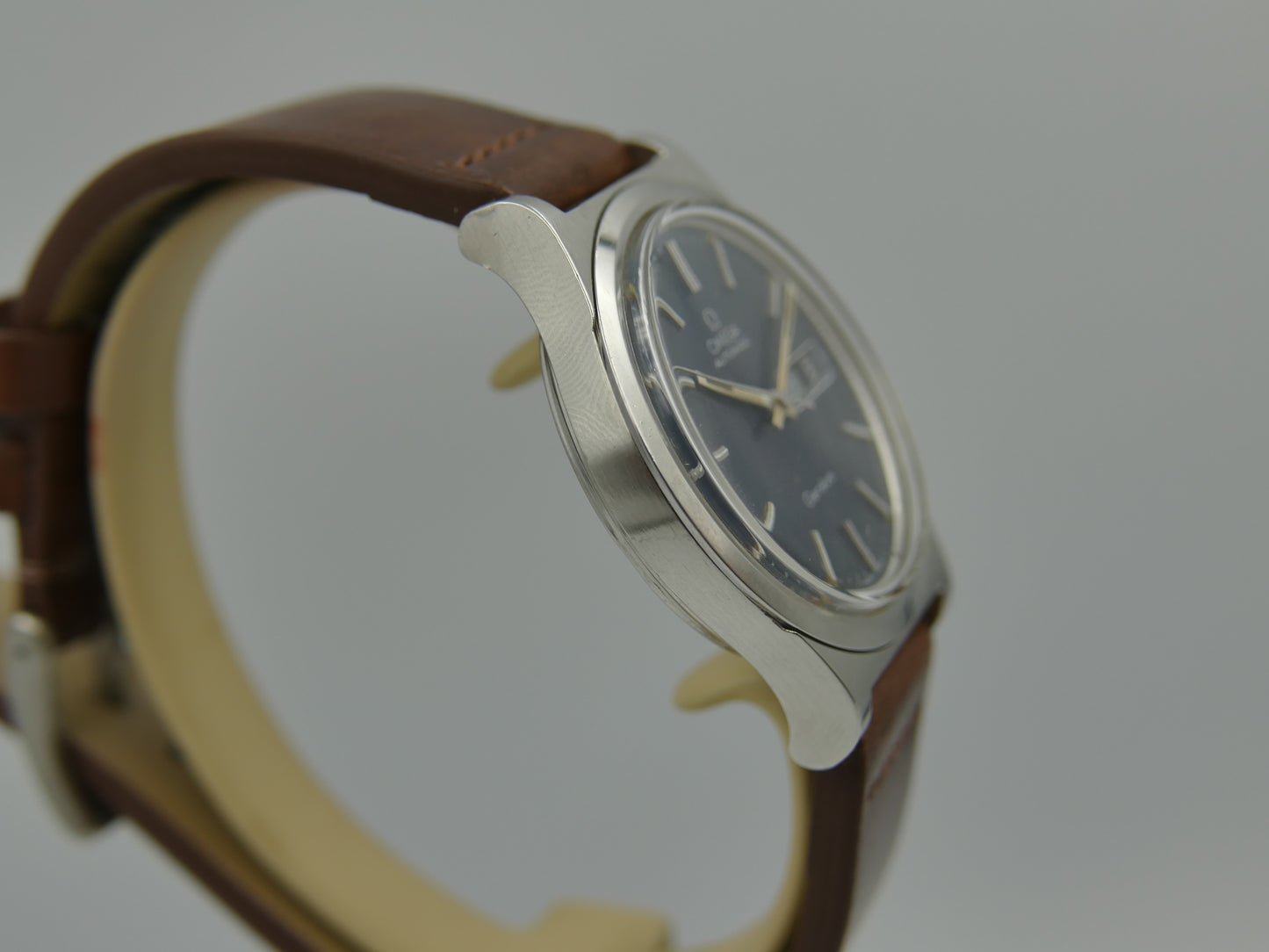 70s vintage watch mens Omega geneve ref 166.0169 automatic cal. 1022 steel 36mm blue