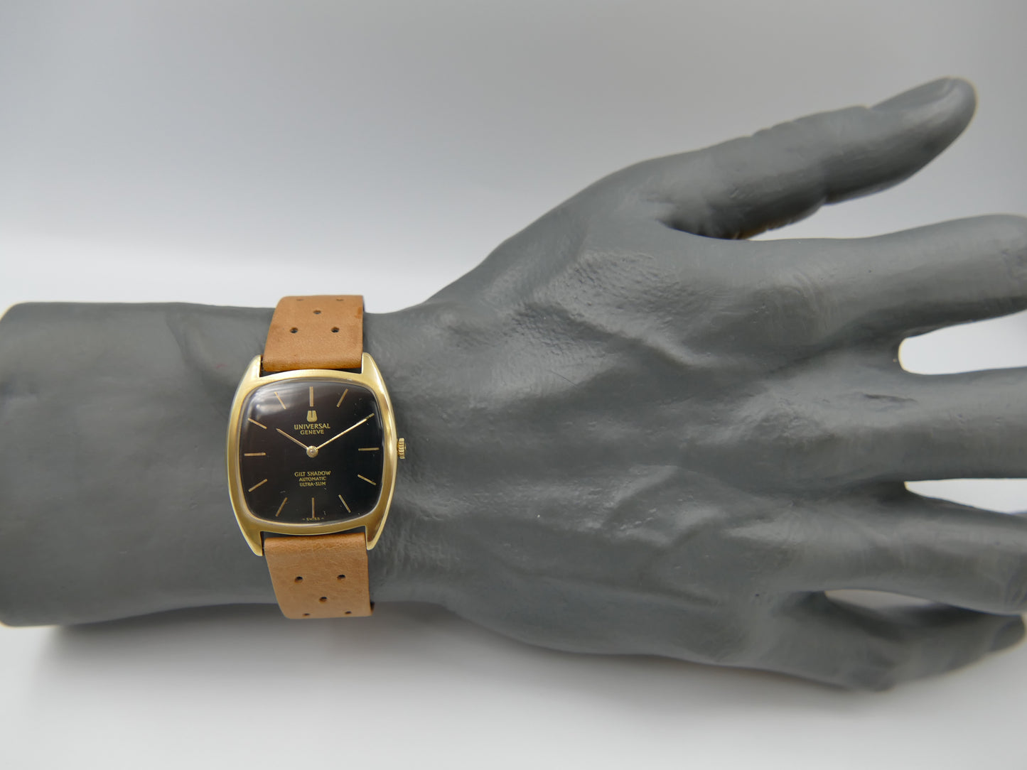 70s vintage watch mens Universal Geneve Gilt Shadow ref 566105 Automatic 2-66 Microrotor Ultra Slim