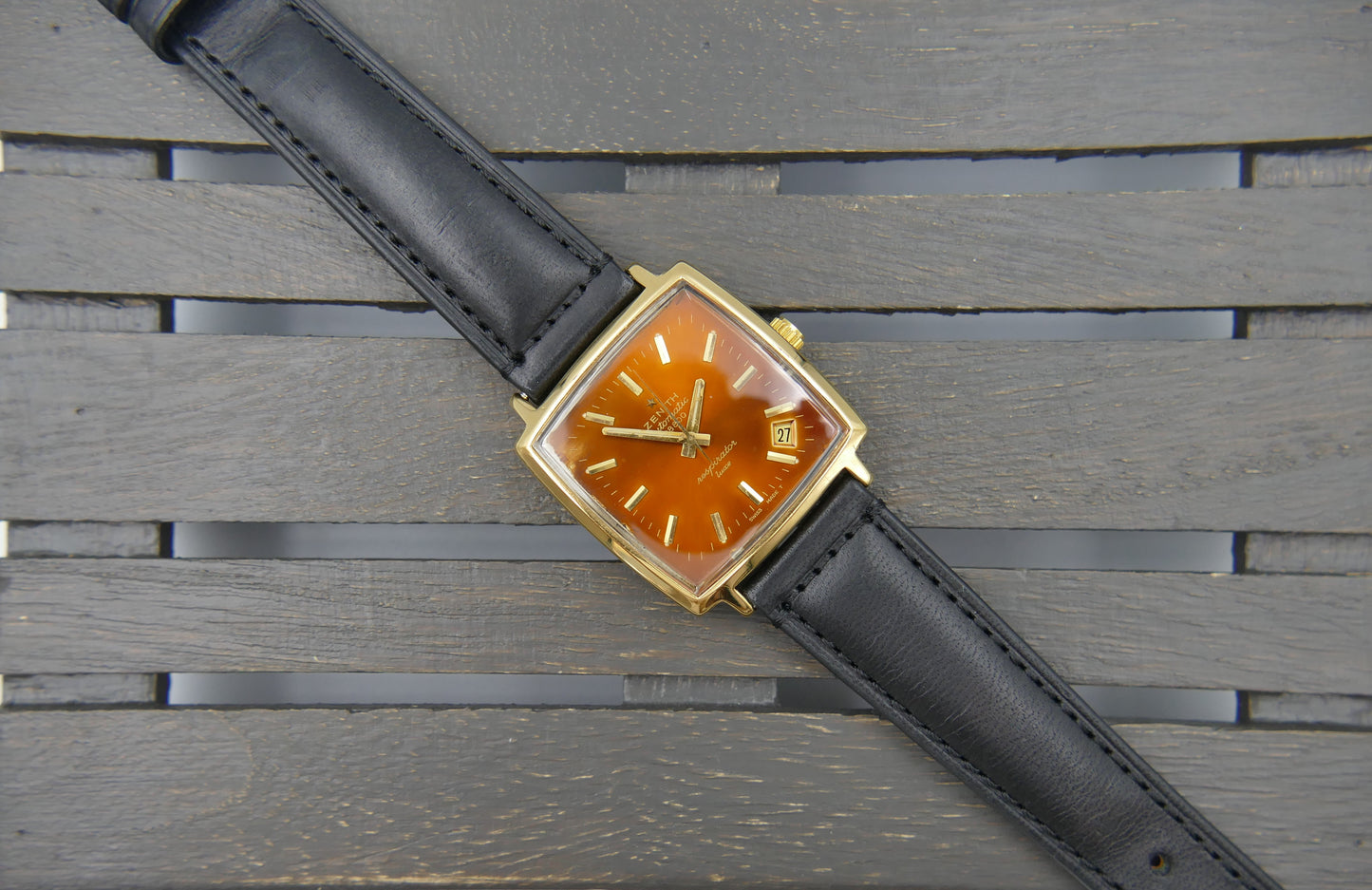 70s vintage watch mens Zenith respirator Luxe automatic 2562 tropical dial serviced