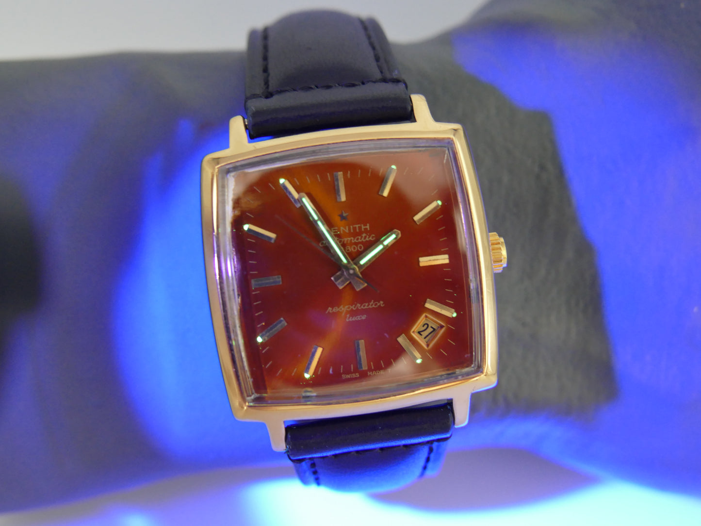 70s vintage watch mens Zenith respirator Luxe automatic 2562 tropical dial serviced
