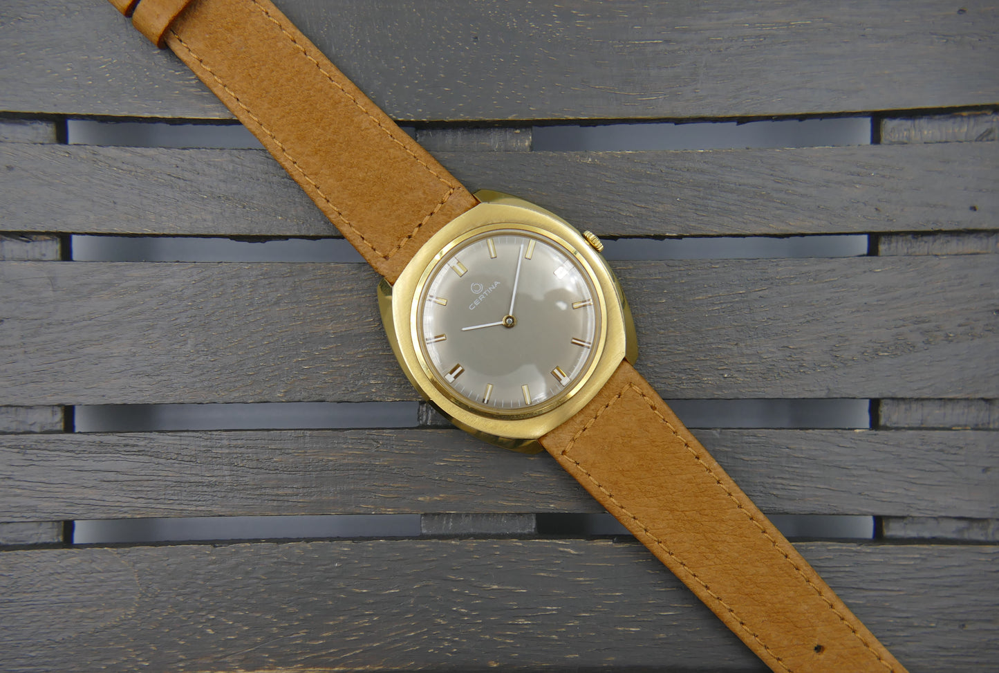 Certina oversize ref. 860.3510.25 hand wind 28-10 gold pl Thin vintage 60s