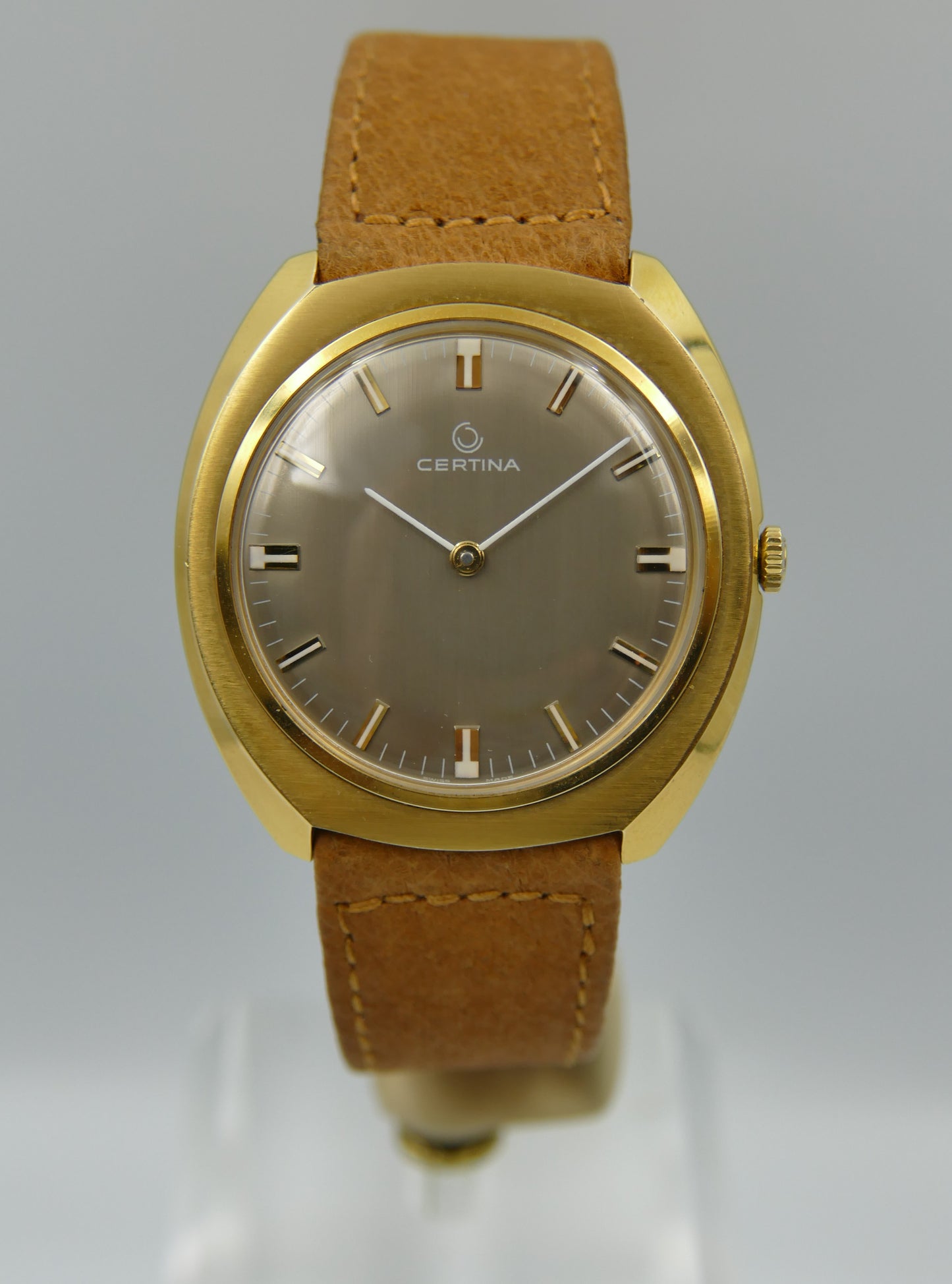 Certina oversize ref. 860.3510.25 hand wind 28-10 gold pl Thin vintage 60s