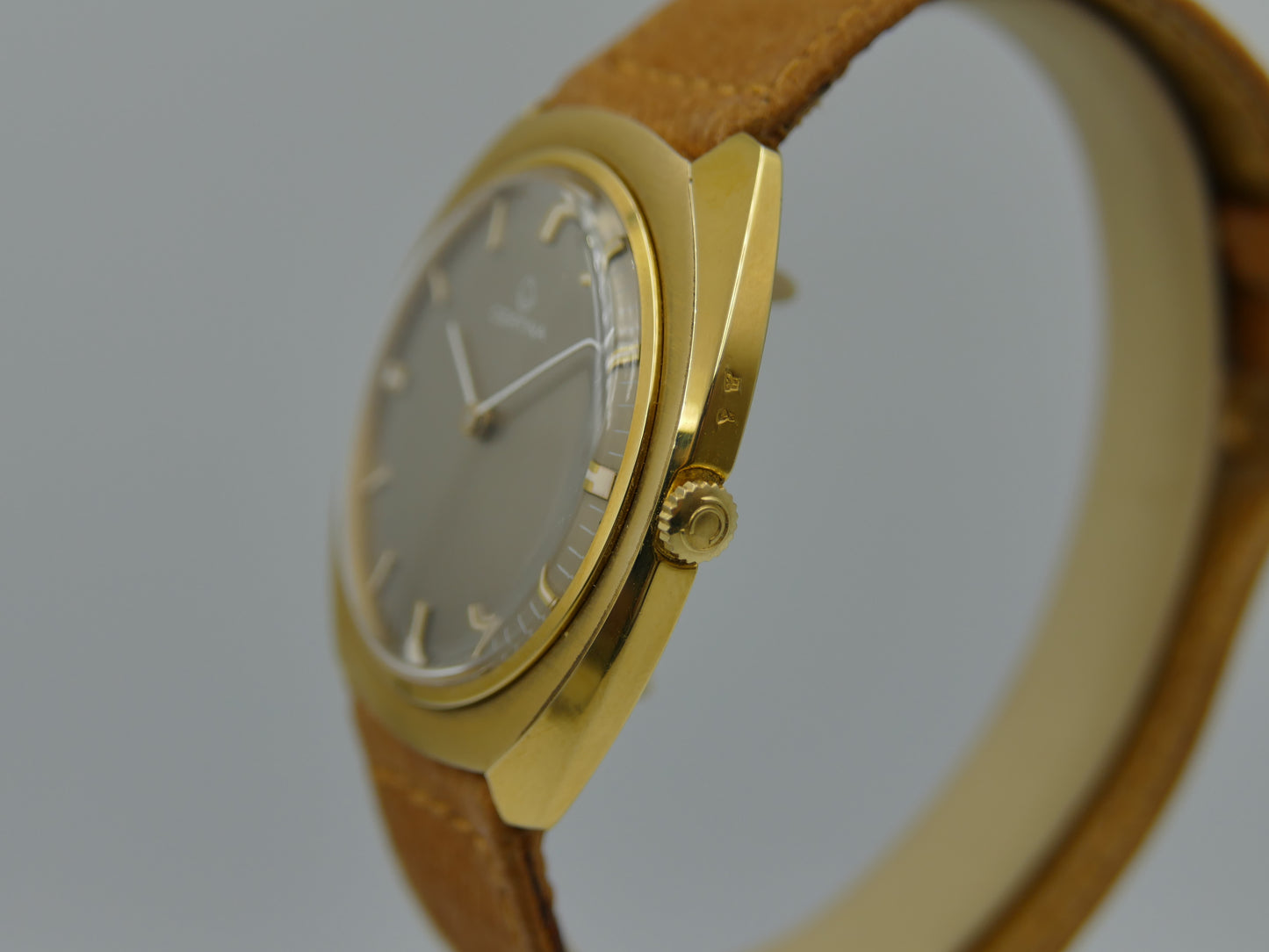 Certina oversize ref. 860.3510.25 hand wind 28-10 gold pl Thin vintage 60s