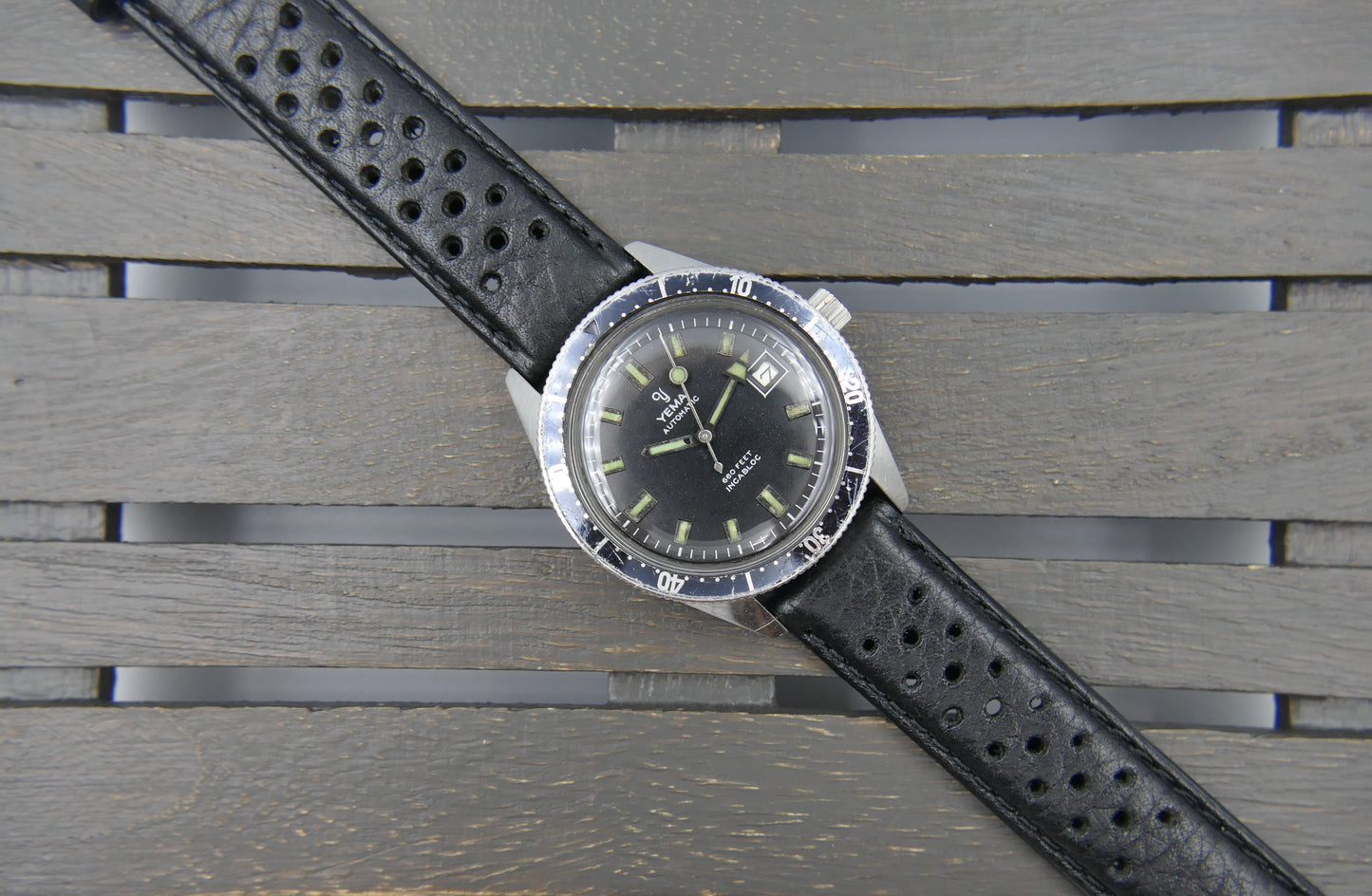 60s vintage watch mens Yema 660 feet SKIN DIVER ref. 8755 Steel Pre superman 37mm