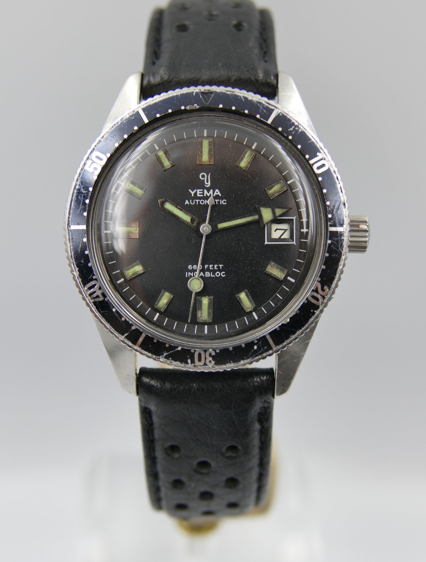 60s vintage watch mens Yema 660 feet SKIN DIVER ref. 8755 Steel Pre superman 37mm