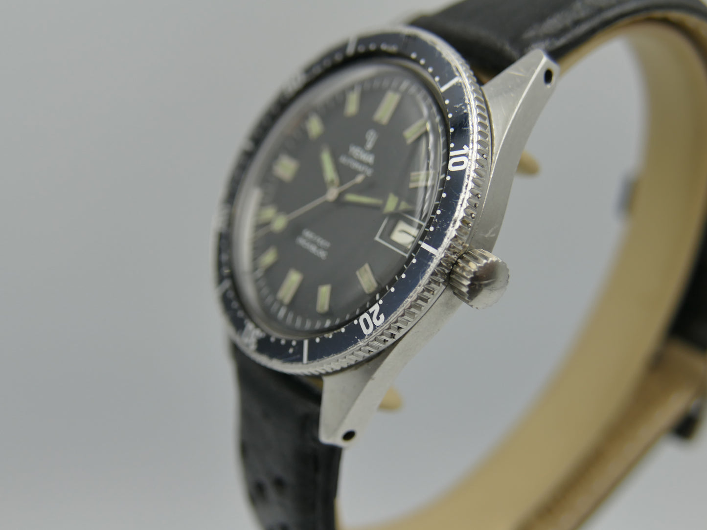 60s vintage watch mens Yema 660 feet SKIN DIVER ref. 8755 Steel Pre superman 37mm