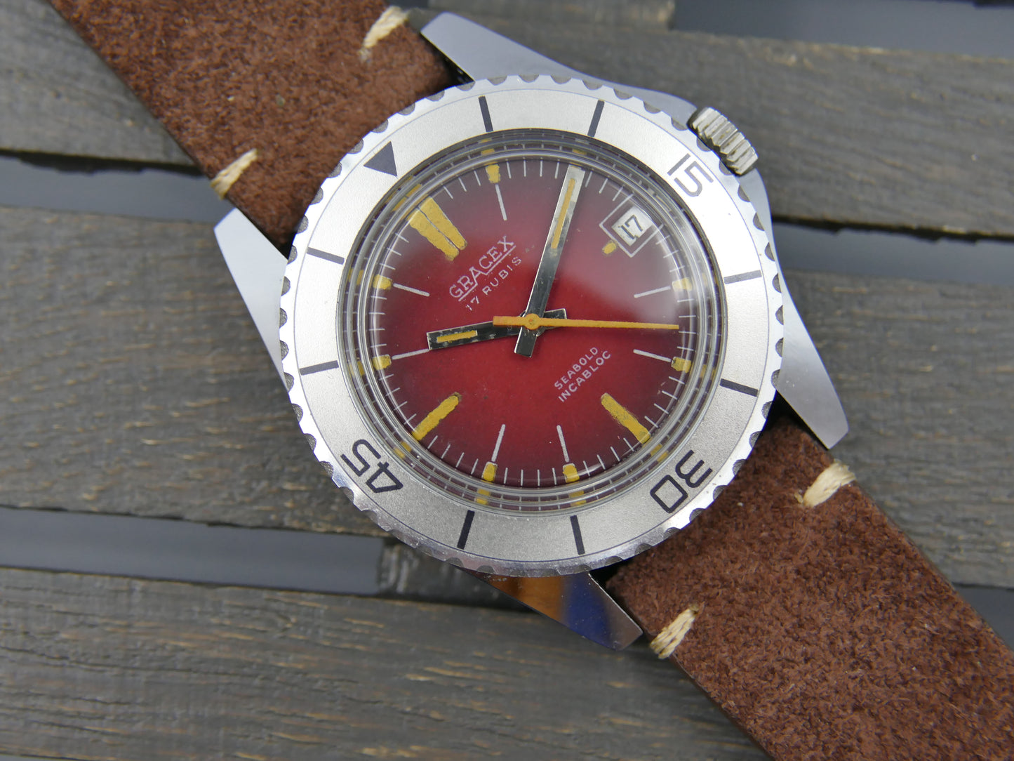 70s vintage watch mens plongee skin diver Gracex seabold burgundy mint
