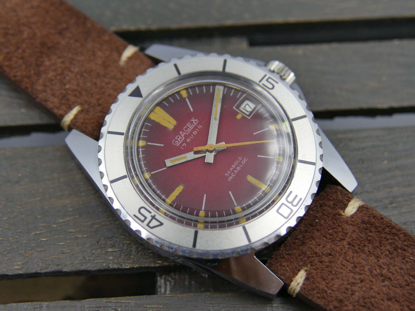 70s vintage watch mens plongee skin diver Gracex seabold burgundy mint