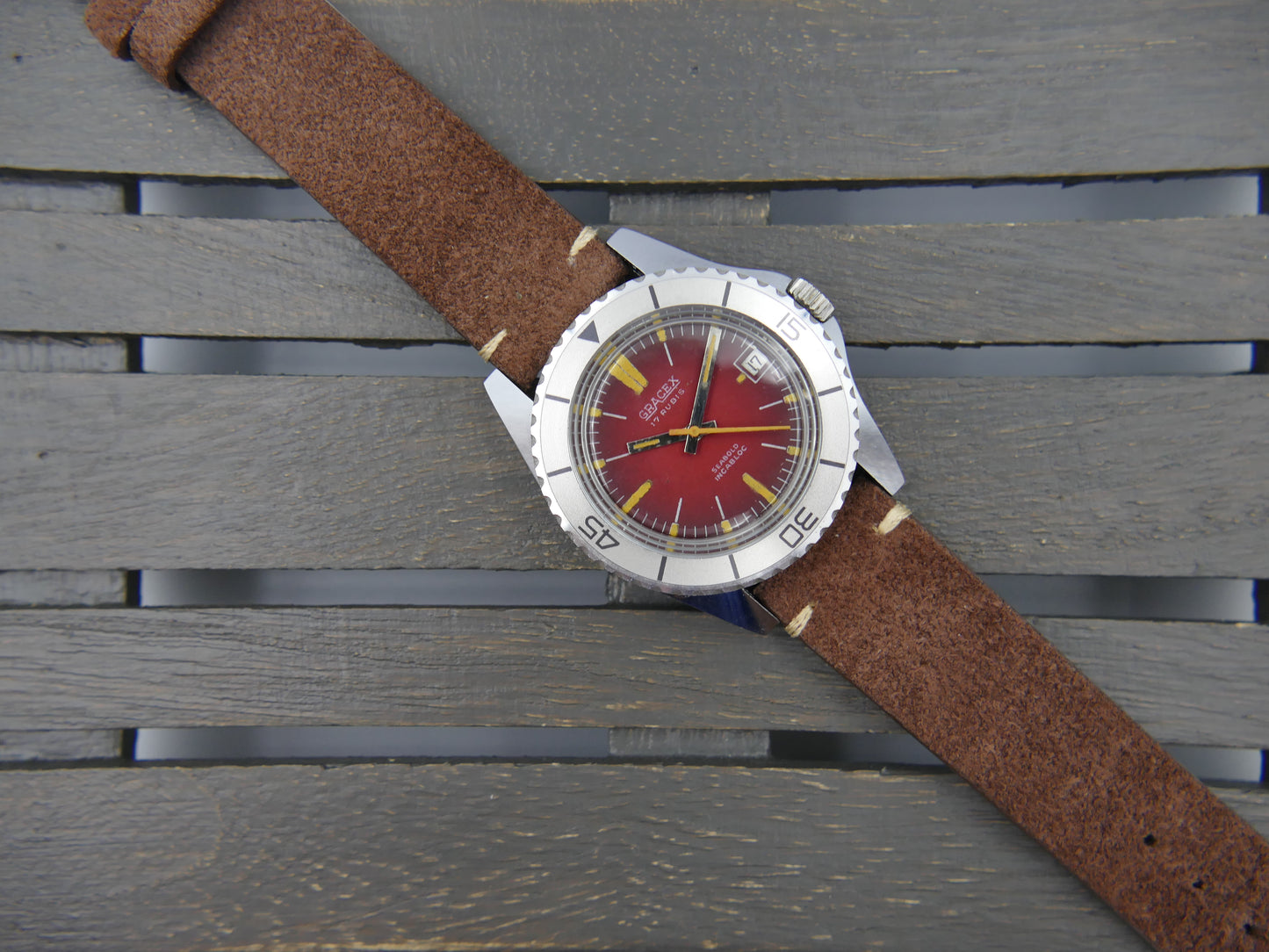 70s vintage watch mens plongee skin diver Gracex seabold burgundy mint