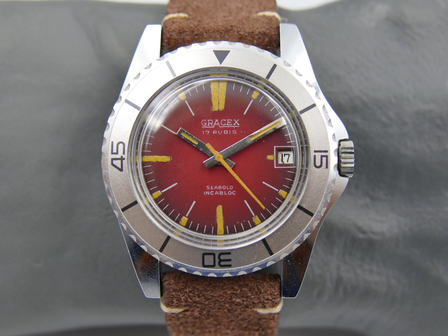 70s vintage watch mens plongee skin diver Gracex seabold burgundy mint