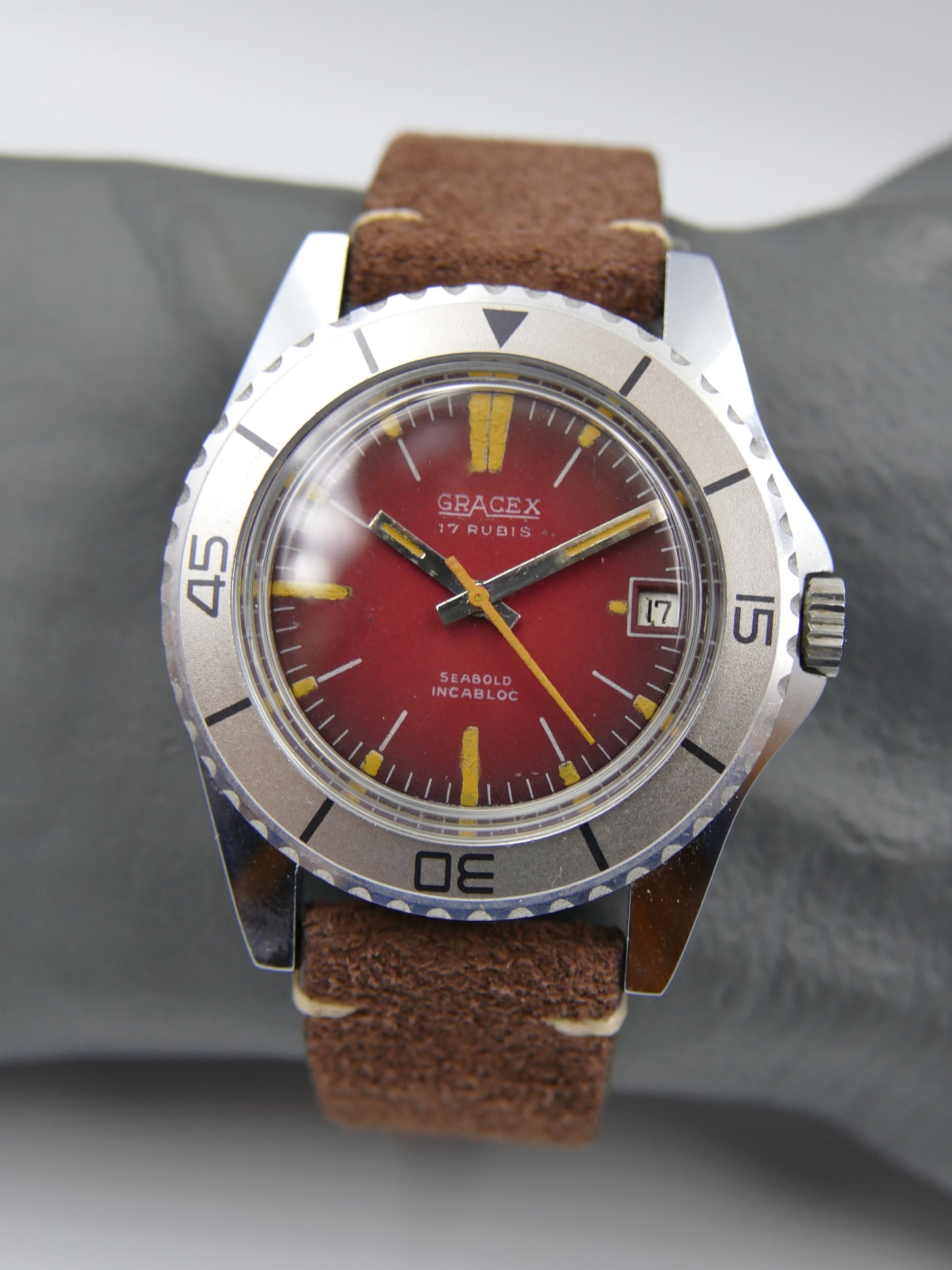 70s vintage watch mens plongee skin diver Gracex seabold burgundy mint