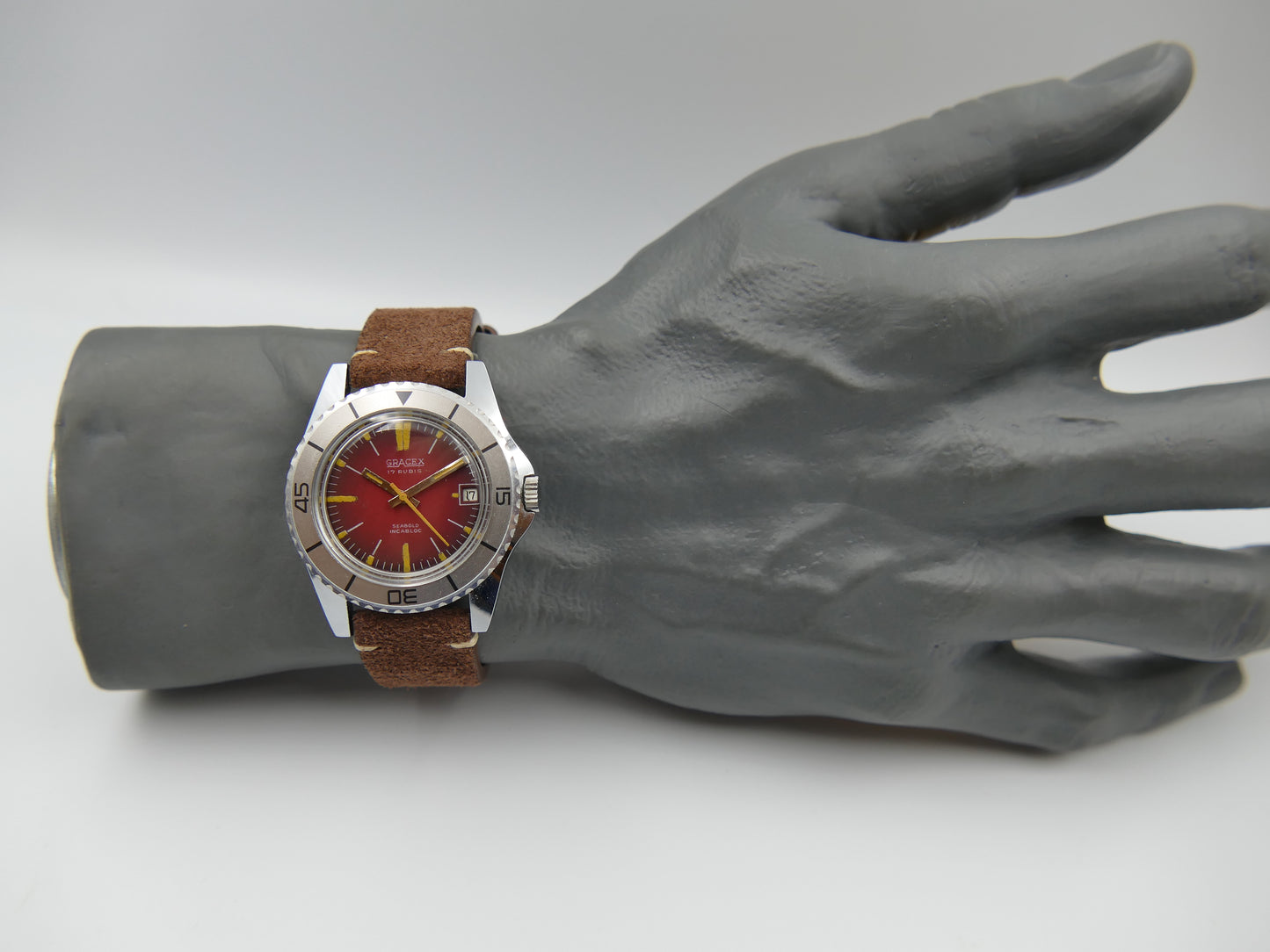 70s vintage watch mens plongee skin diver Gracex seabold burgundy mint