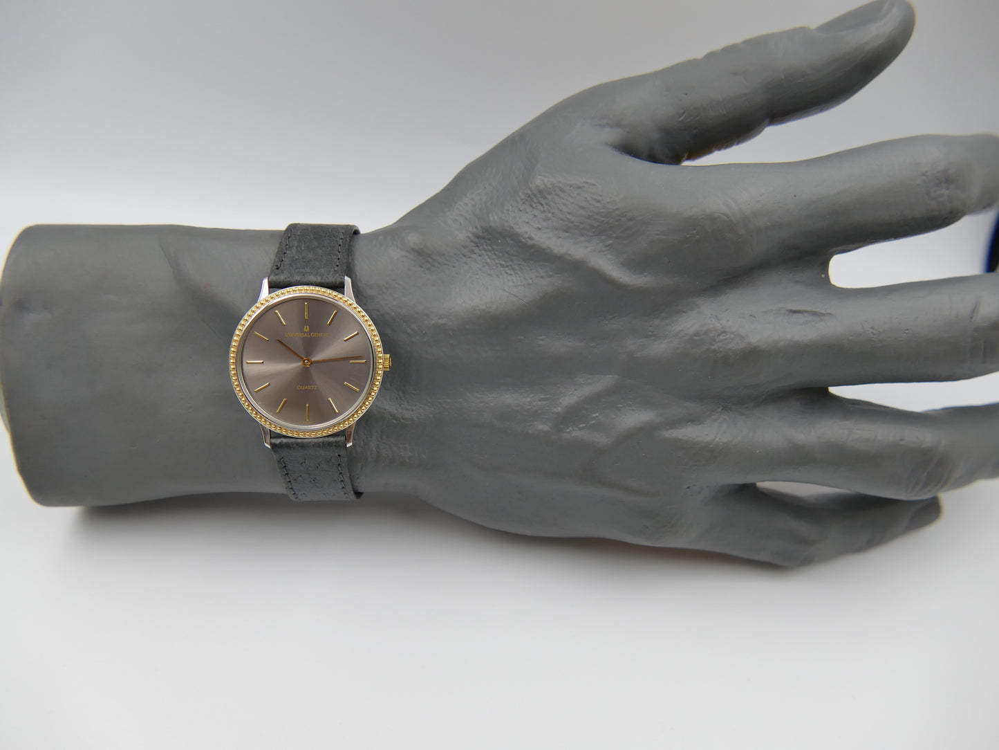 80s vintage watch mens Universal Geneve “Beaded Bezel” Anthracite Dial Ref. 6-566 NOS