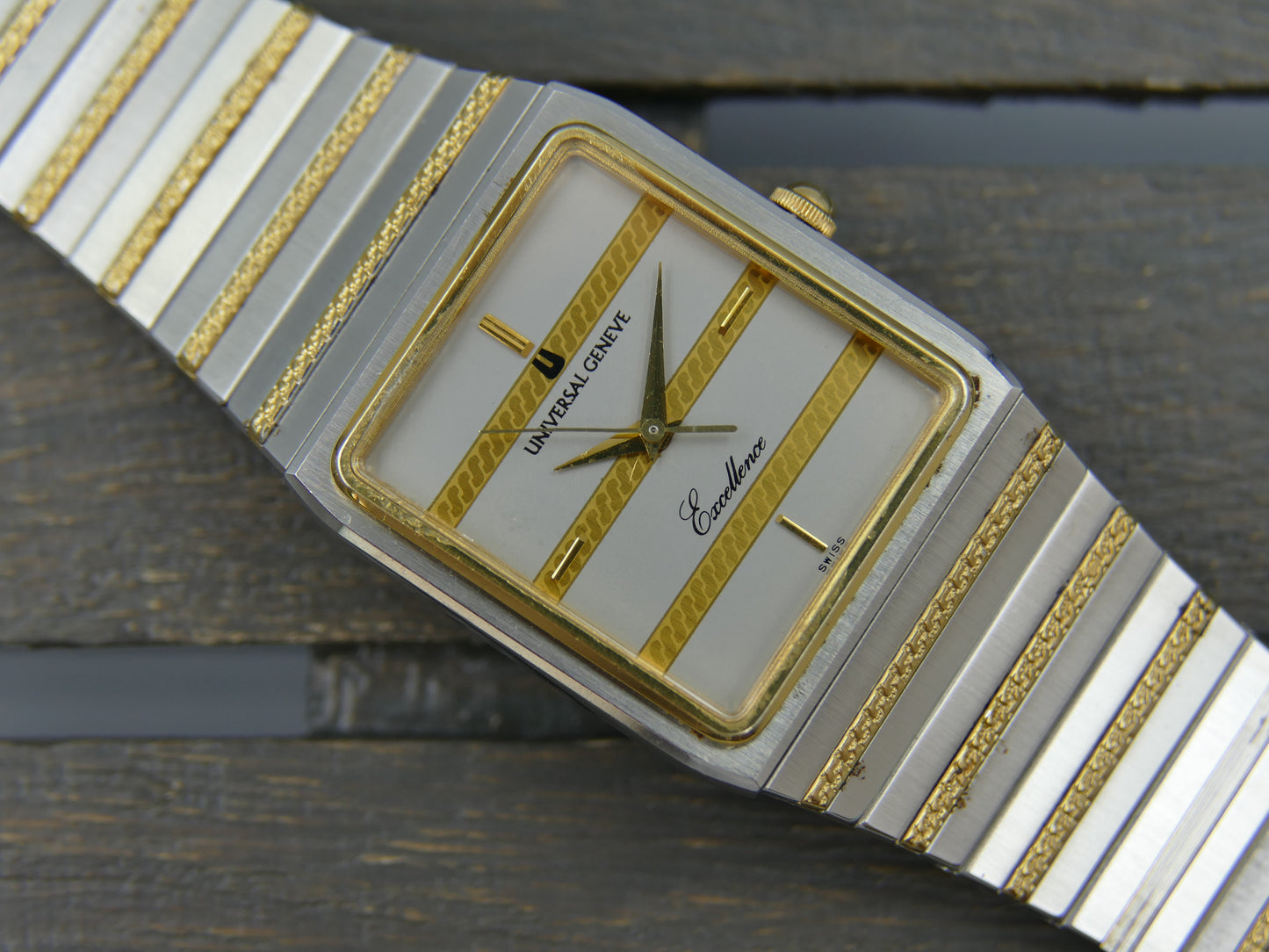 80s vintage watch Universal Geneve Excellence ref 645.505 18k Gold Plated Tank