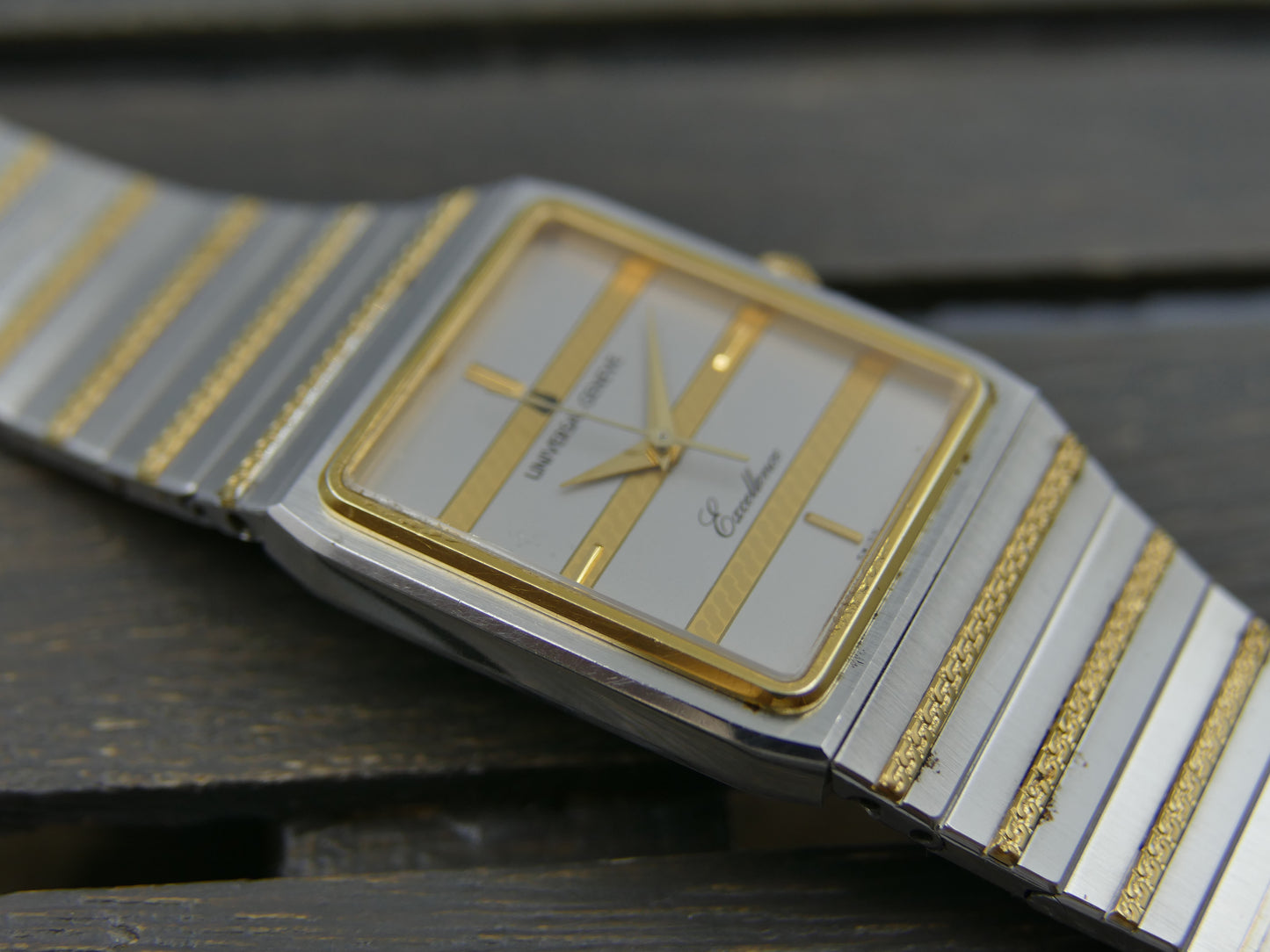 80s vintage watch Universal Geneve Excellence ref 645.505 18k Gold Plated Tank