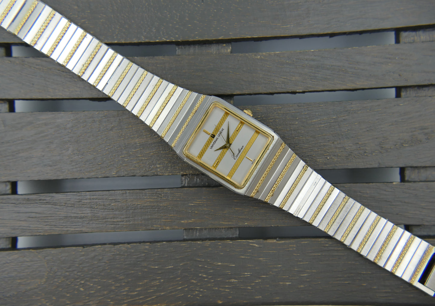 80s vintage watch Universal Geneve Excellence ref 645.505 18k Gold Plated Tank