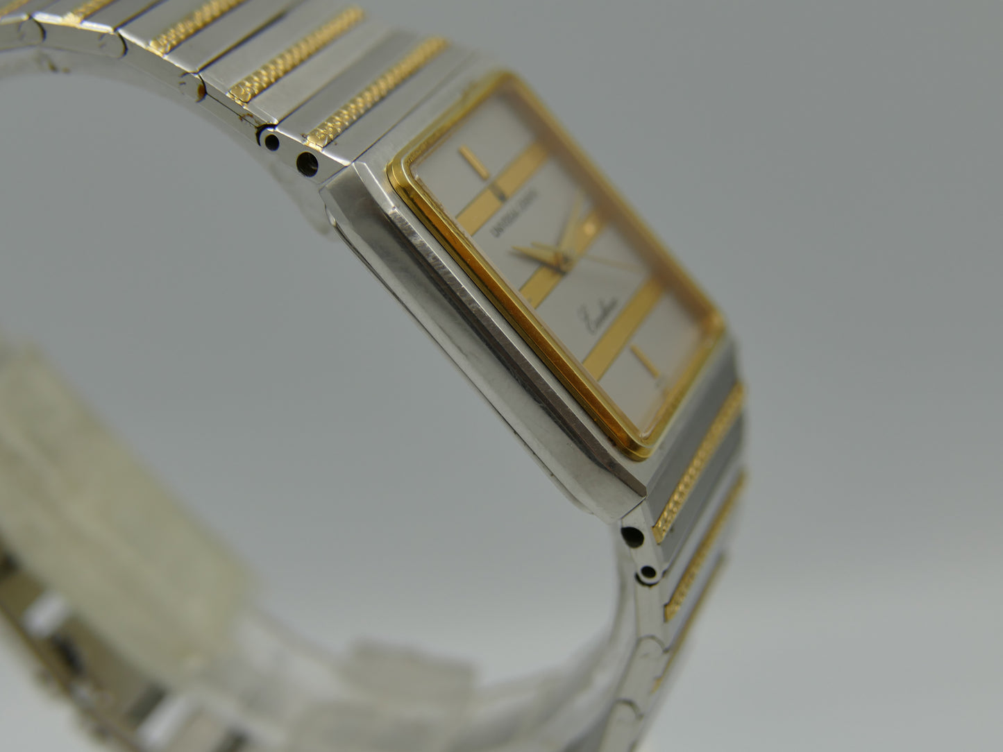 80s vintage watch Universal Geneve Excellence ref 645.505 18k Gold Plated Tank